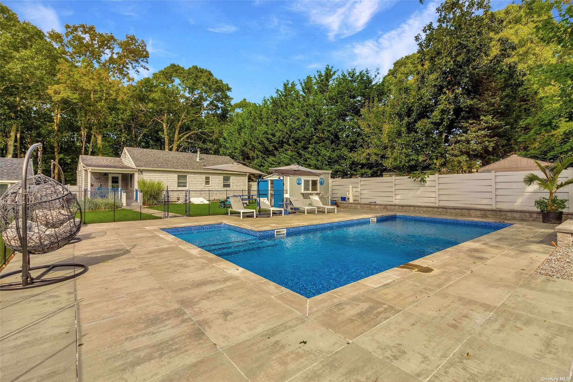 #1 photo, 50 Wabasso Street, 东长岛 Southold , NY 11971