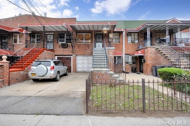 #1 photo, 10113 Flatlands Avenue, ব্রুকলিন Canarsie , NY 11236