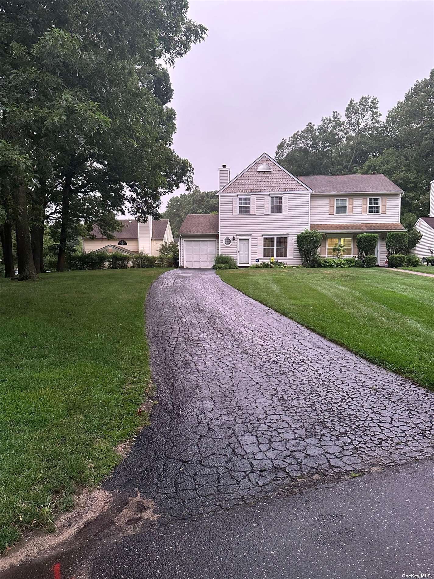 #1 photo, 13 Raccoon Path, 东长岛 科勒姆 Coram , NY 11727