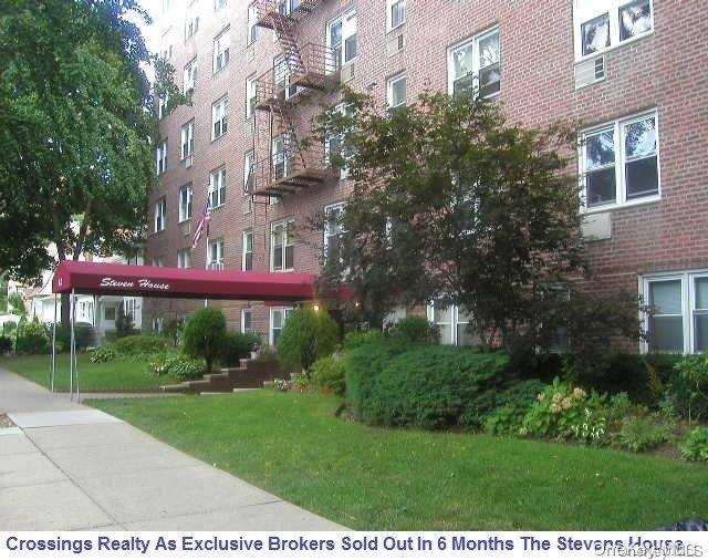 #1 photo, 84-25 118 Street, 皇后区 秋园 Kew Gardens , NY 11415