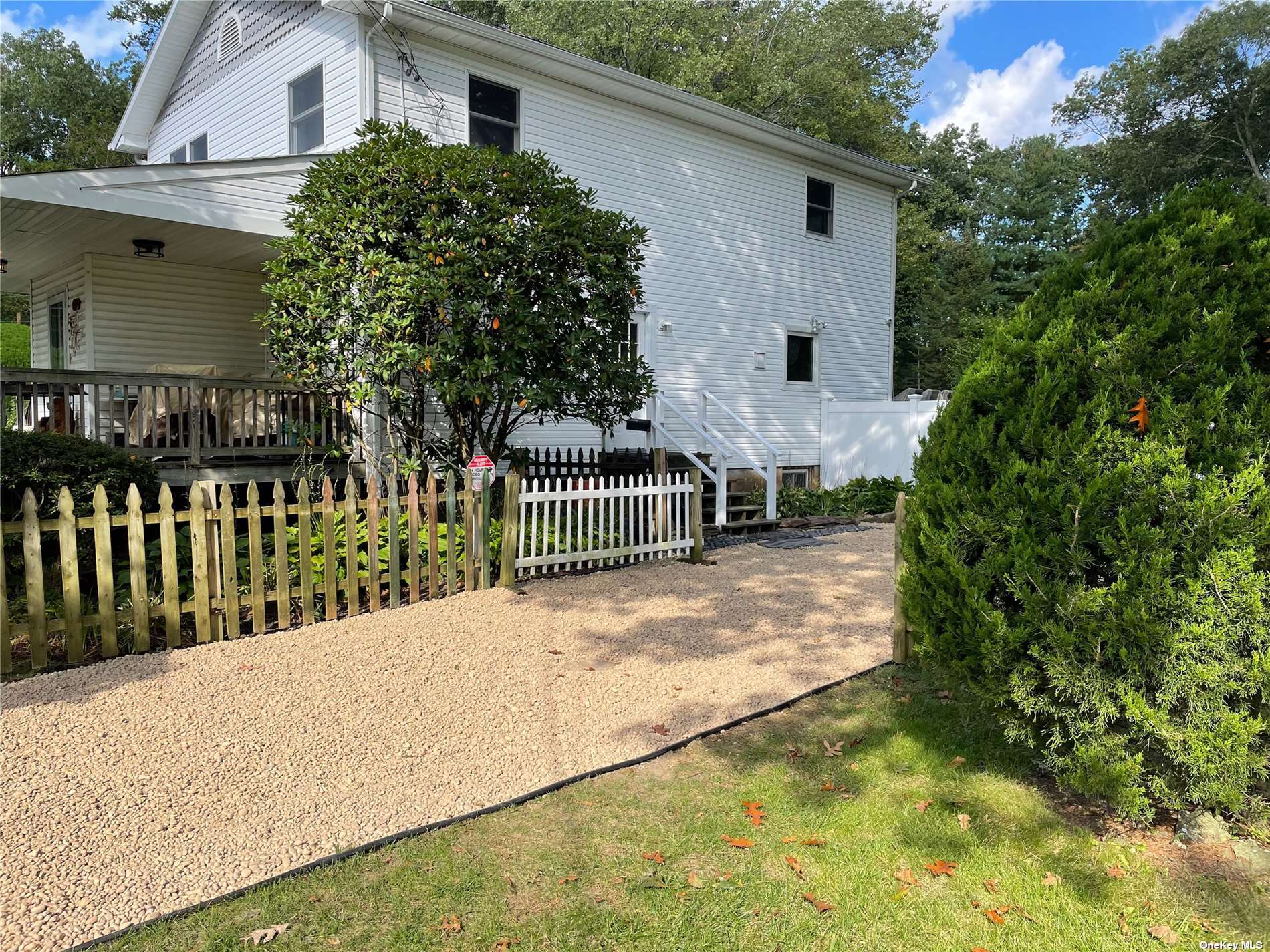 #1 photo, 31 Washington Boulevard, サフォーク郡 Commack , NY 11725