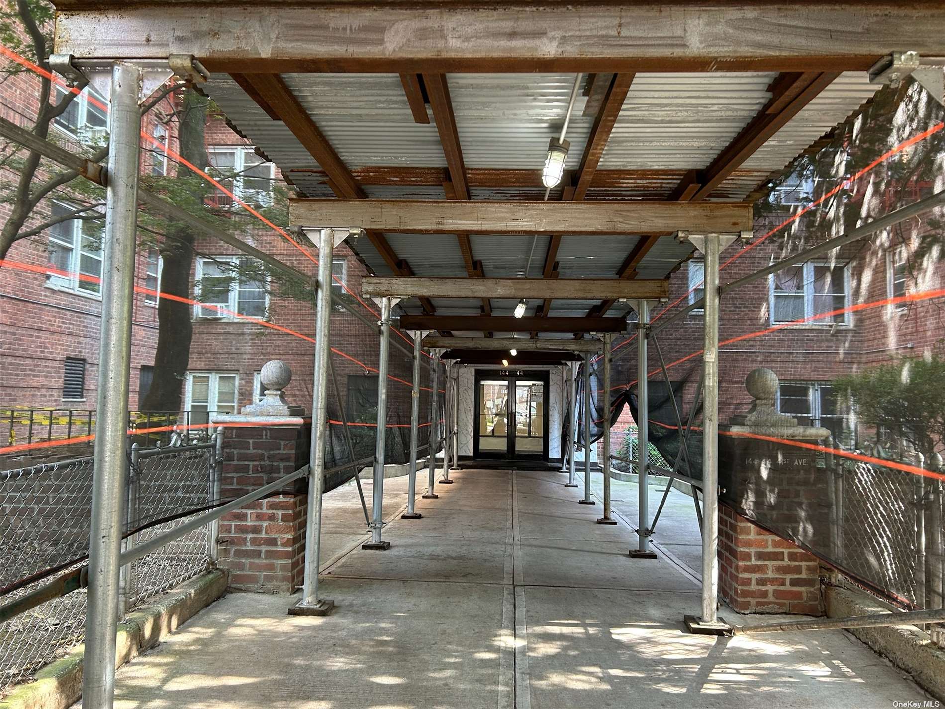 #1 photo, 144-44 41st Avenue, 法拉盛 Flushing , NY 11355