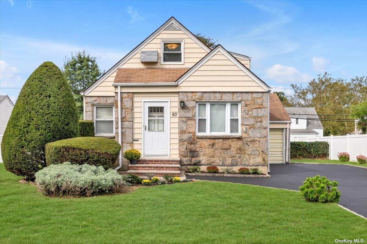 #1 photo, 50 Greenlawn Boulevard, 长岛 Valley Stream , NY 11580