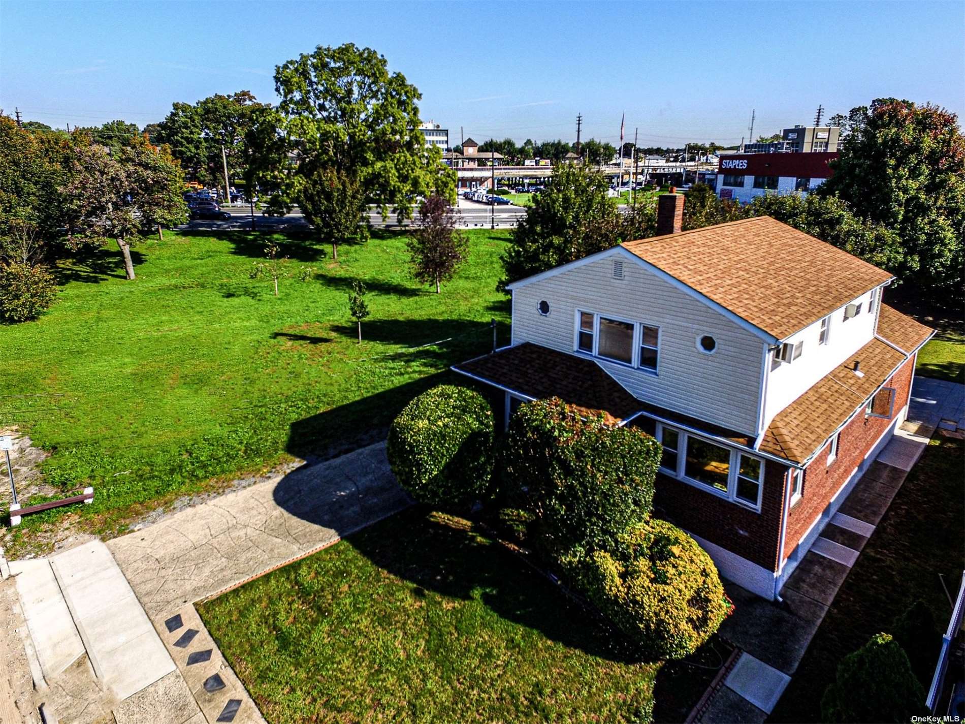 #1 photo, 11 Berkley Street, 长岛 Valley Stream , NY 11581