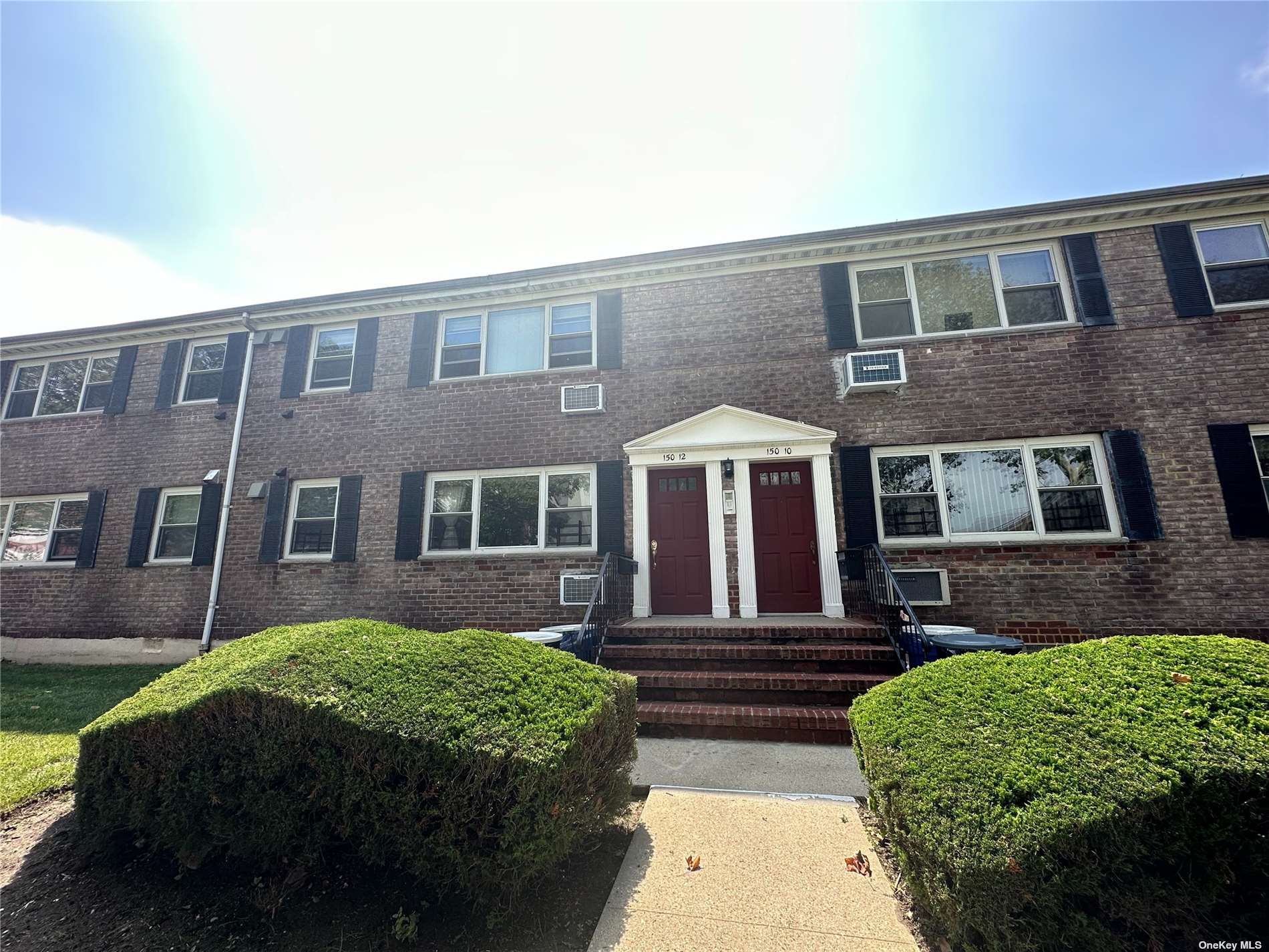 #1 photo, 150-12 Melbourne Ave, Kew Garden Hills , NY 11367