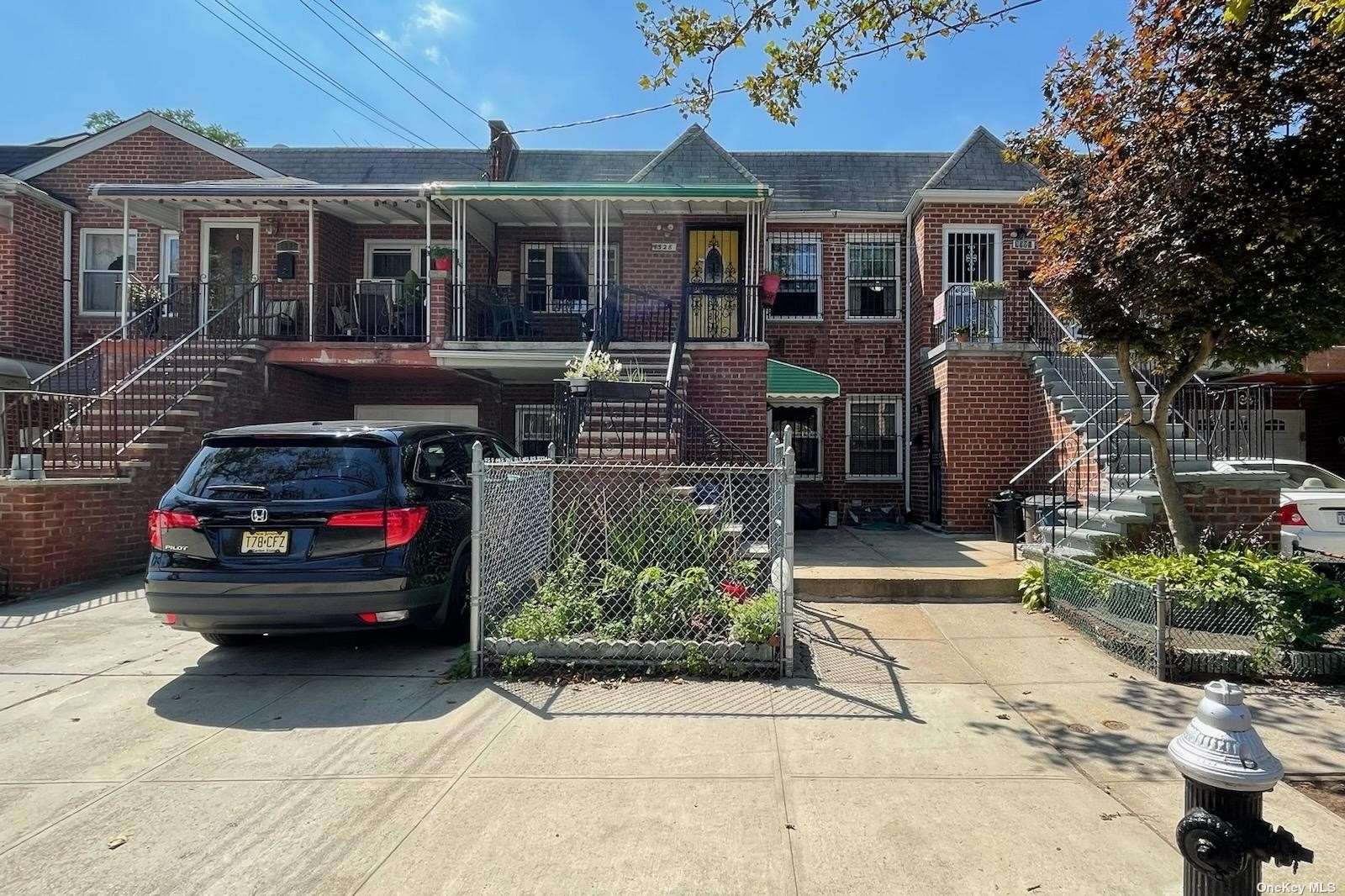 #1 photo, 1328 E 100th Street, 布鲁克林 Brooklyn , NY 11236