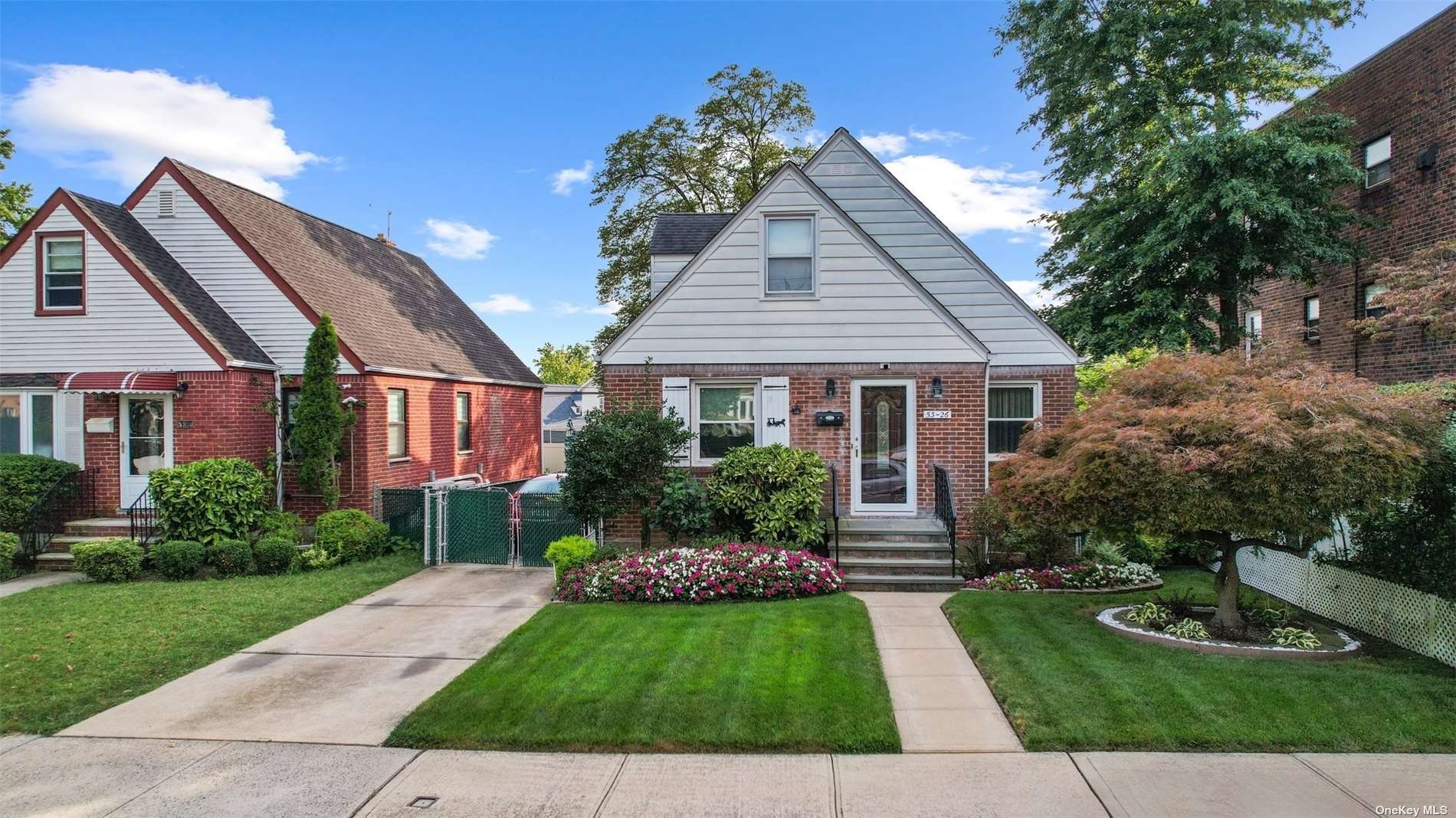 #1 photo, 53-26 Hollis Court Boulevard, 法拉盛 Flushing , NY 11365