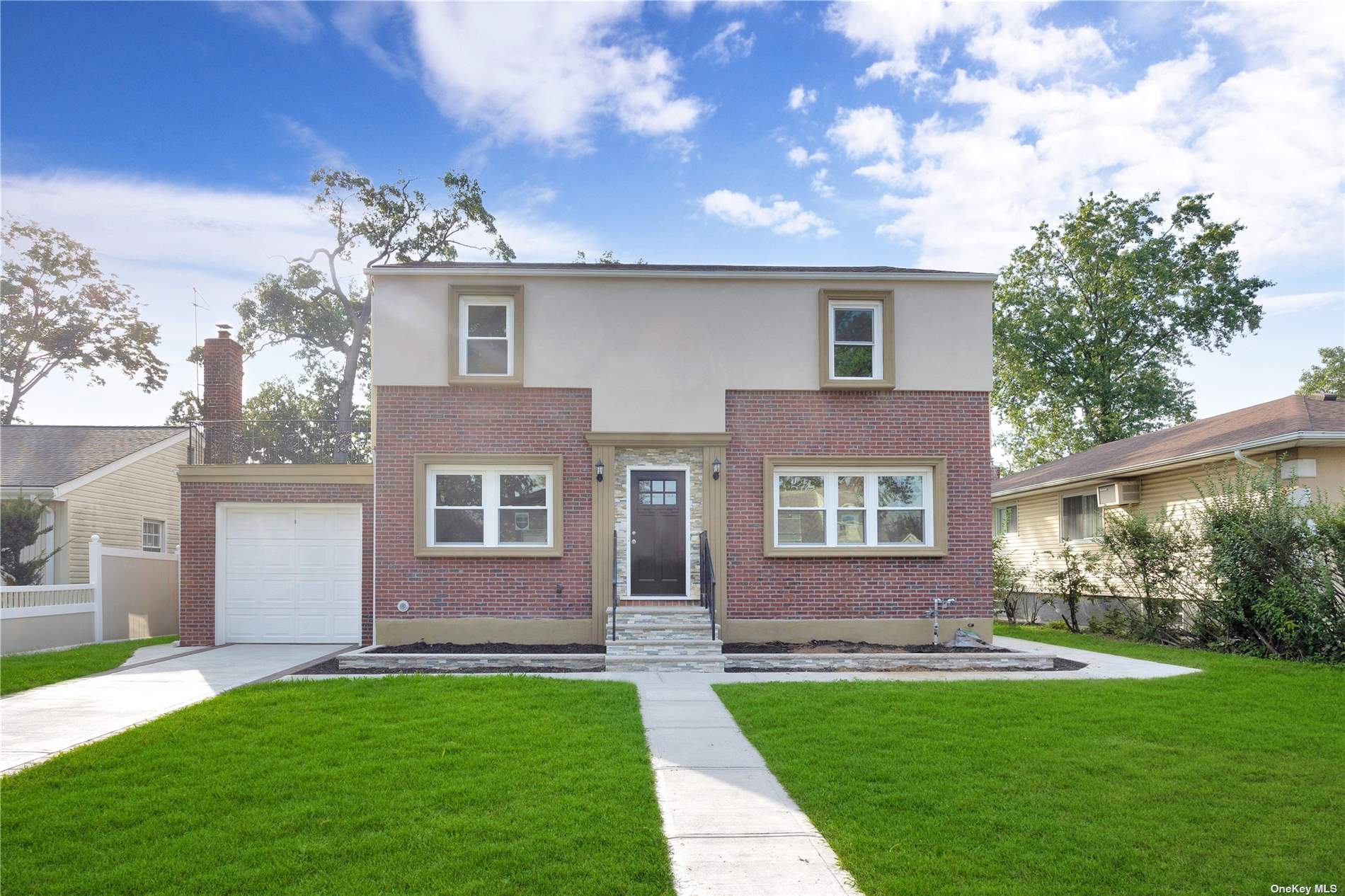 #1 photo, 142 Wellington Road, 长岛 Elmont , NY 11003