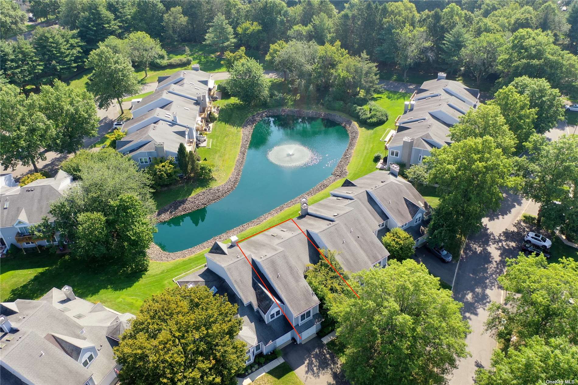 #1 photo, 124 Lakebridge Drive, سوفولك Kings Park , NY 11754