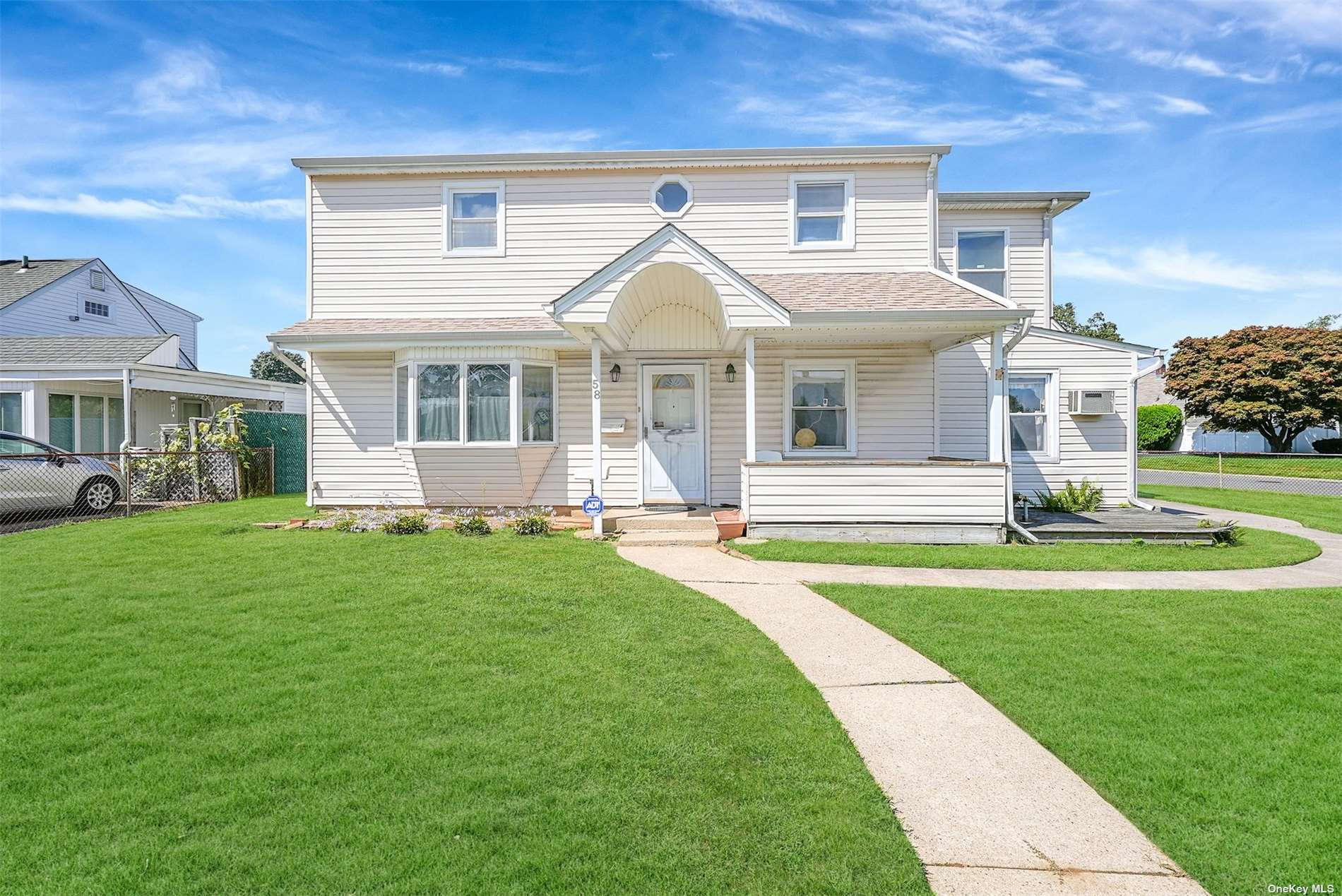 #1 photo, 58 Elmtree Lane, 长岛 Levittown , NY 11756