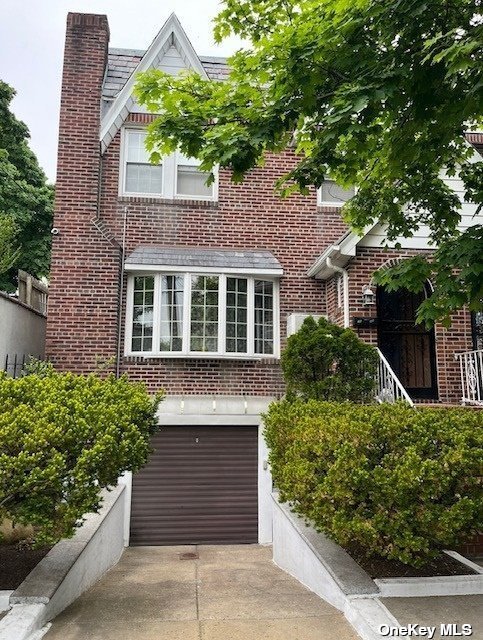 #1 photo, 70-16 72nd Place, 皇后区 Glendale , NY 11385