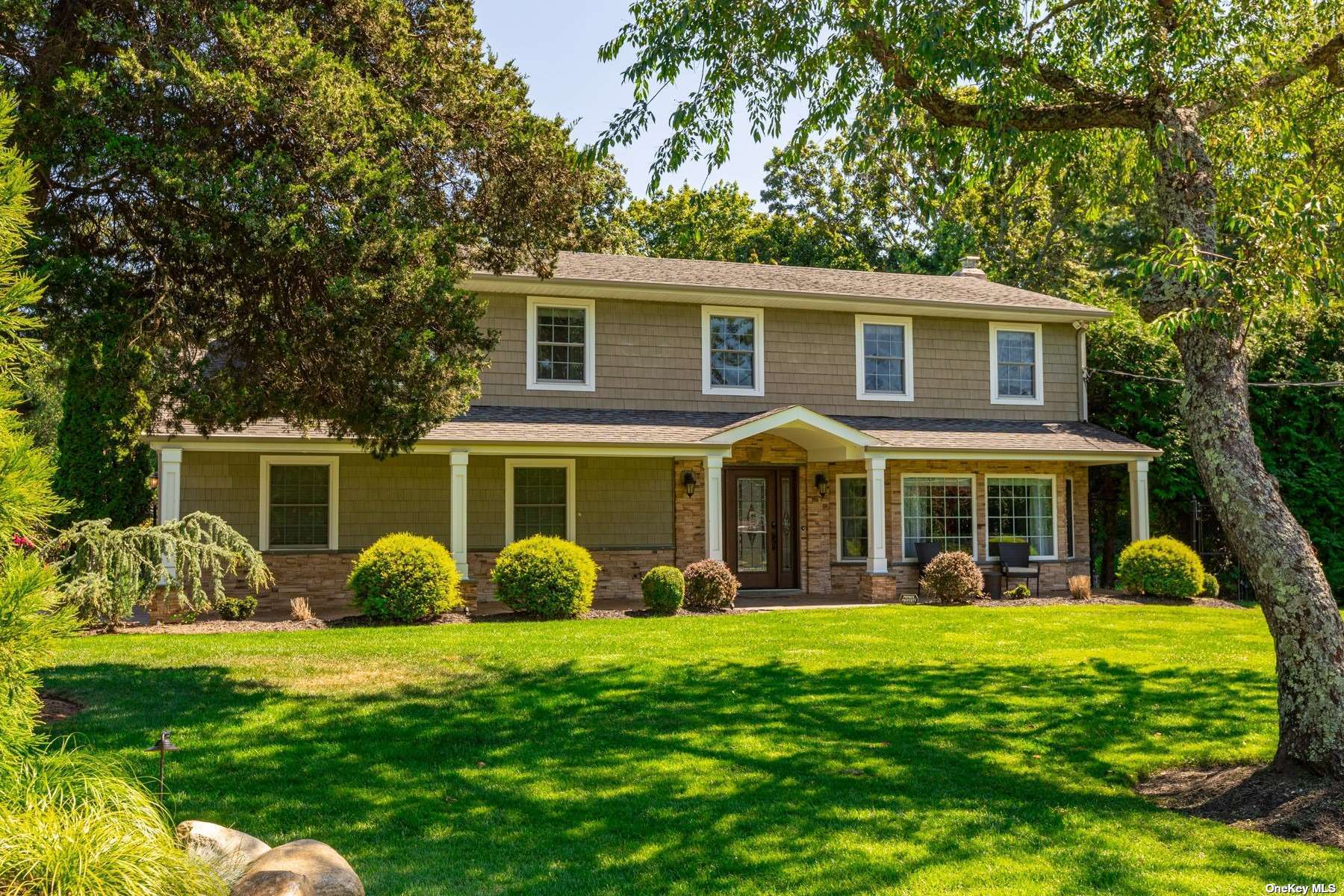 #1 photo, 3 Meadowfarm Road, 东长岛 东艾斯利普 East Islip , NY 11730