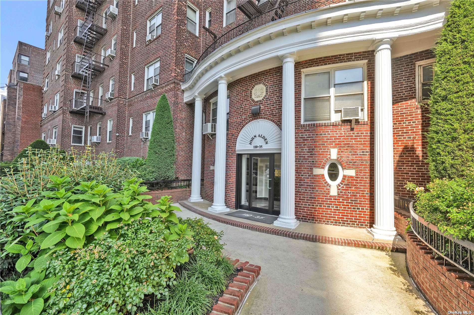 #1 photo, 110-35 72nd Road, 皇后区 森林小丘 Forest Hills , NY 11375