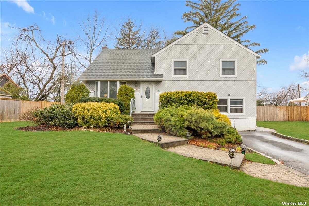 #1 photo, 3 Netto Lane, नासाउ काउंटी Plainview , NY 11803