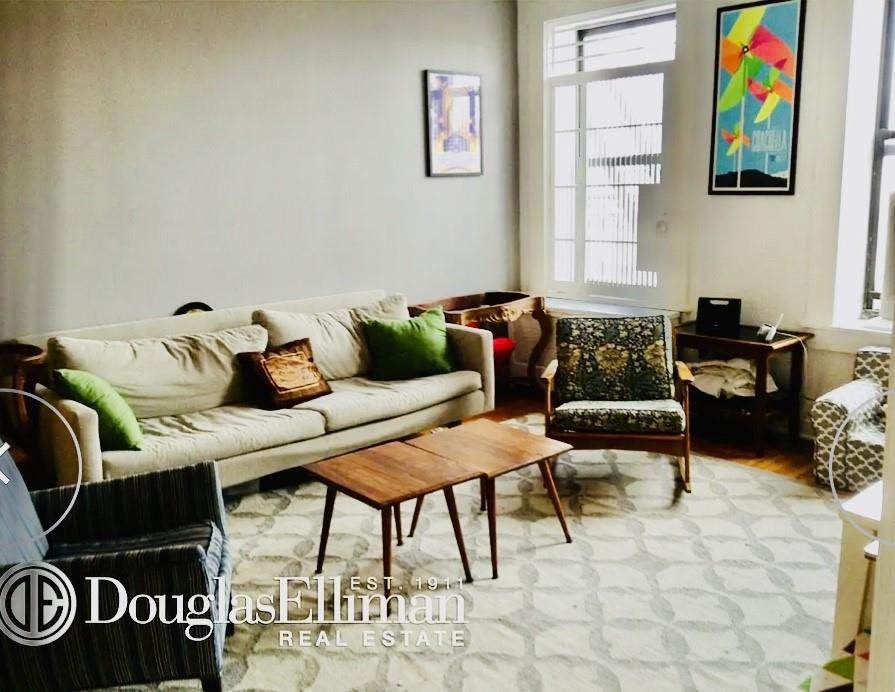 #1 photo, 255 Eastern Parkway, Бруклин ‖ Crown Heights , NY 11238