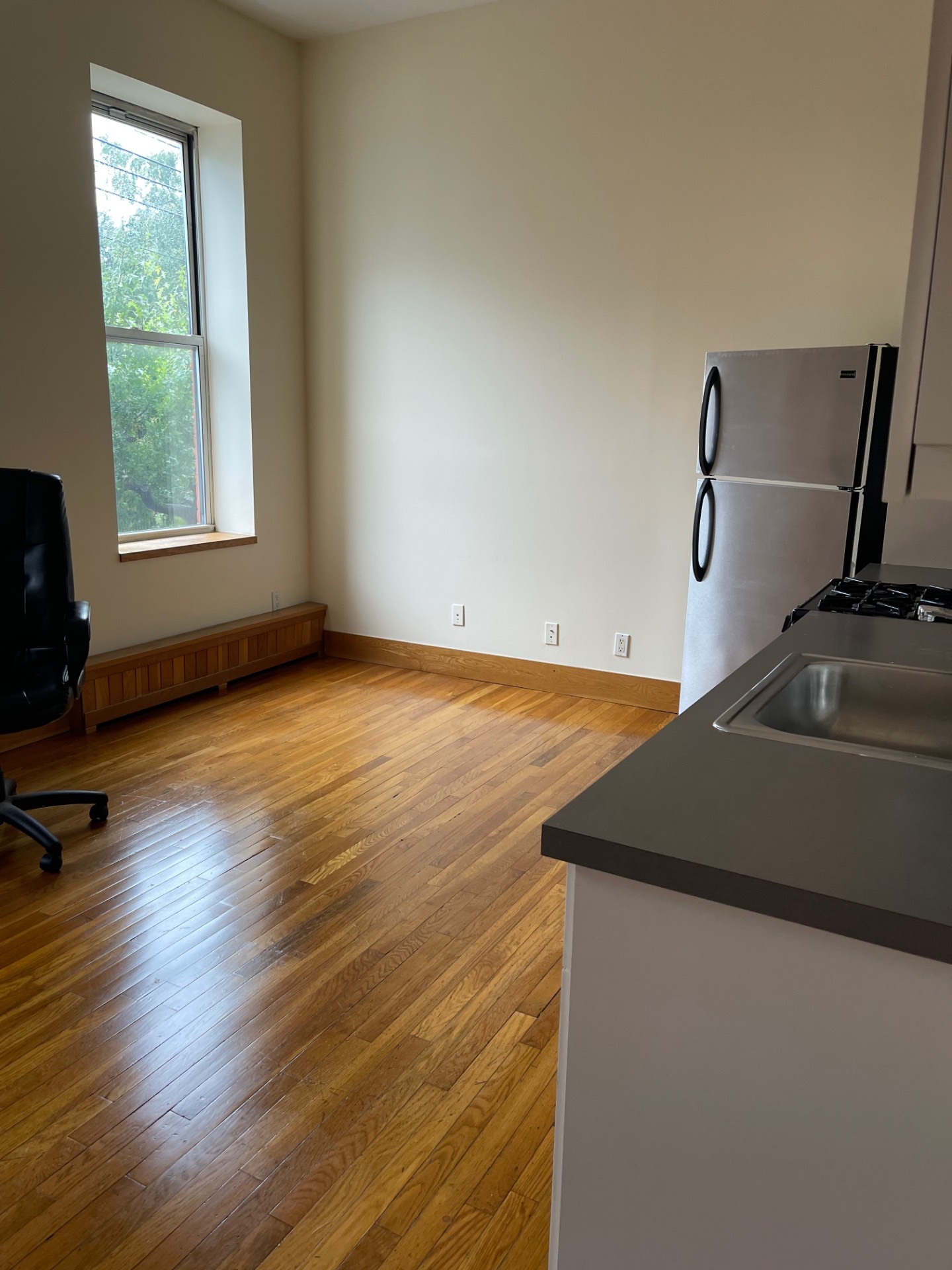 #1 photo, 477  St Marks, #202, 史丹頓島 Staten Island , NY 10301