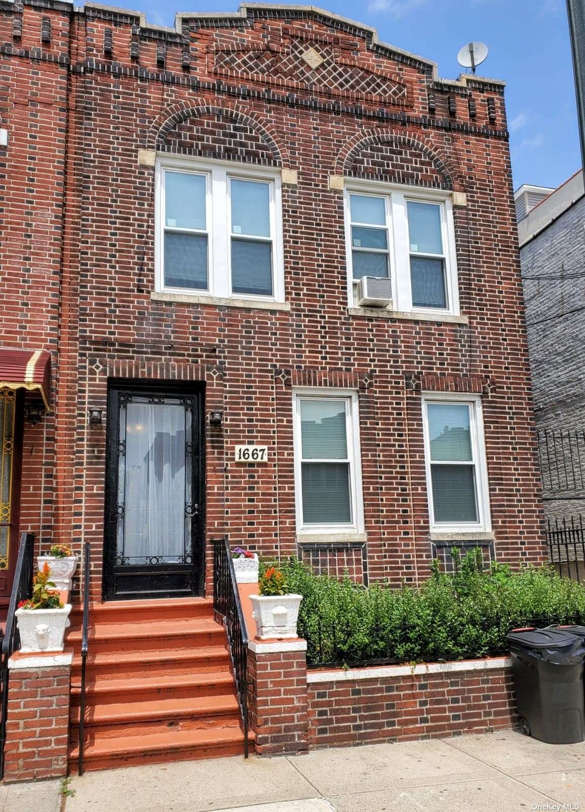 #1 photo, 1667 Sterling Place, 布鲁克林 Crown Heights , NY 11233