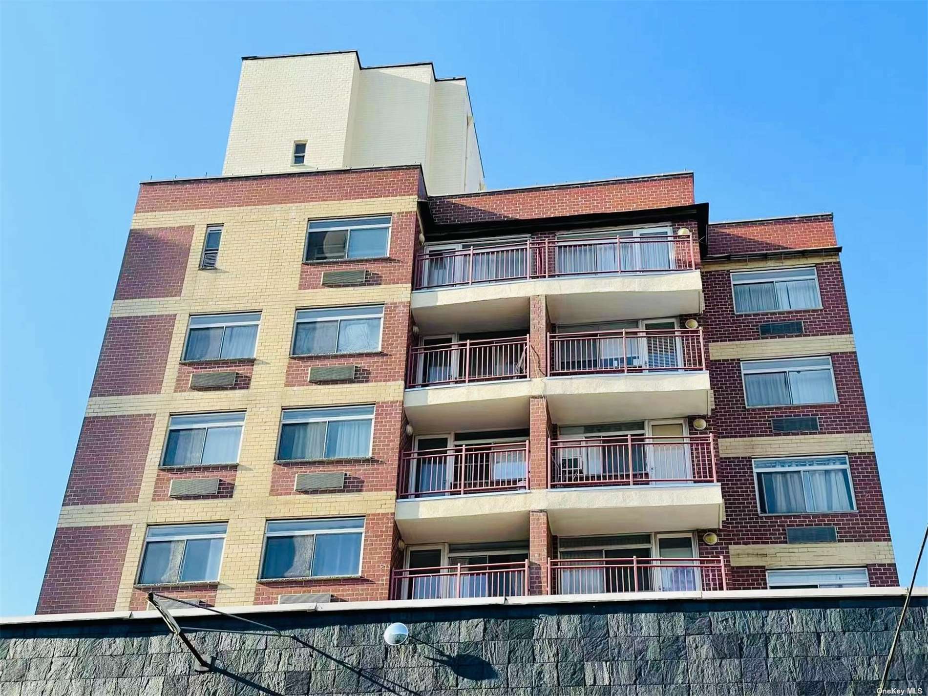 #1 photo, 135-37 37th Avenue, কুইন্‌স Flushing , NY 11354