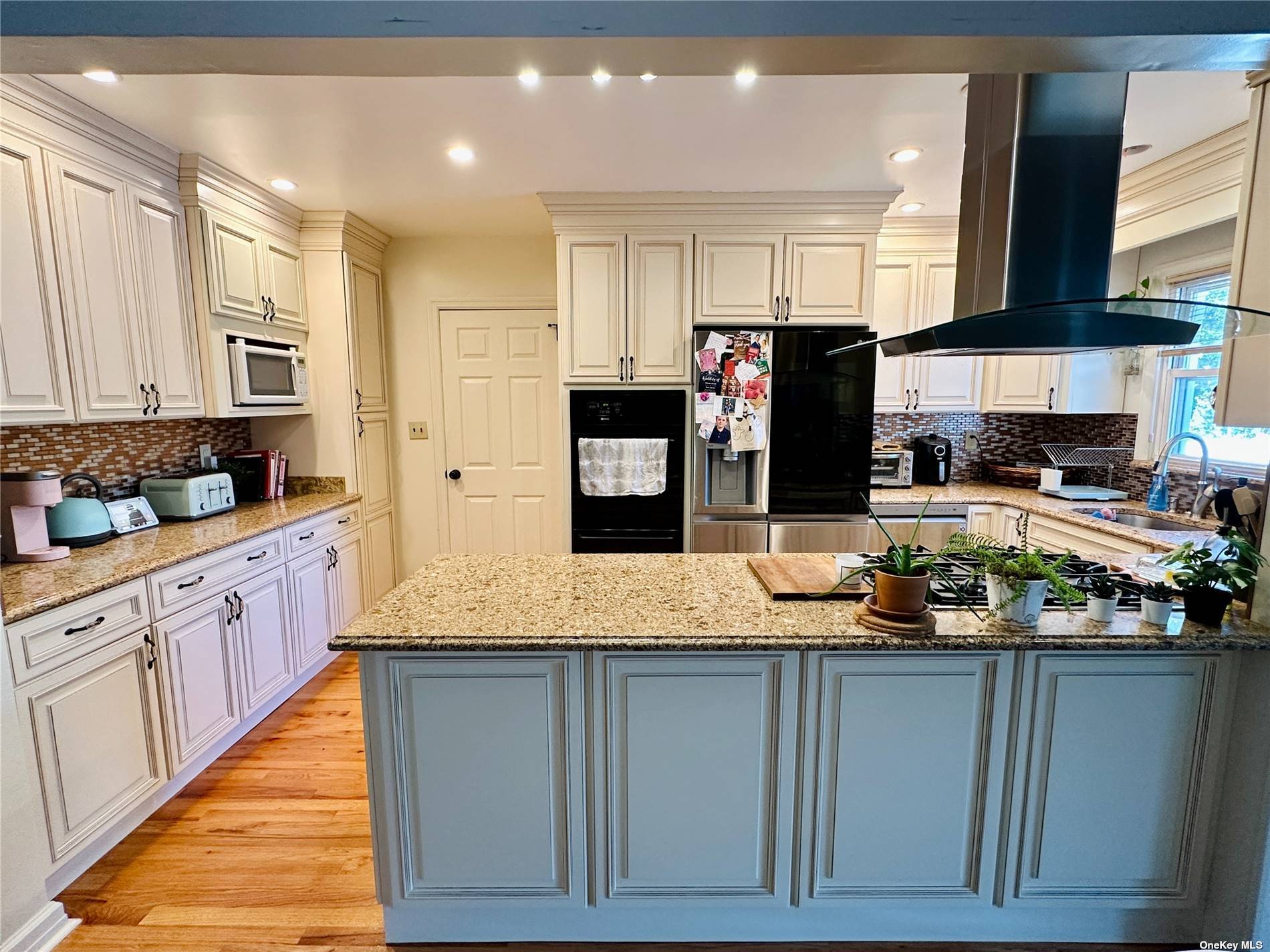 #1 photo, 478 Waukena Avenue, 长岛 Oceanside , NY 11572