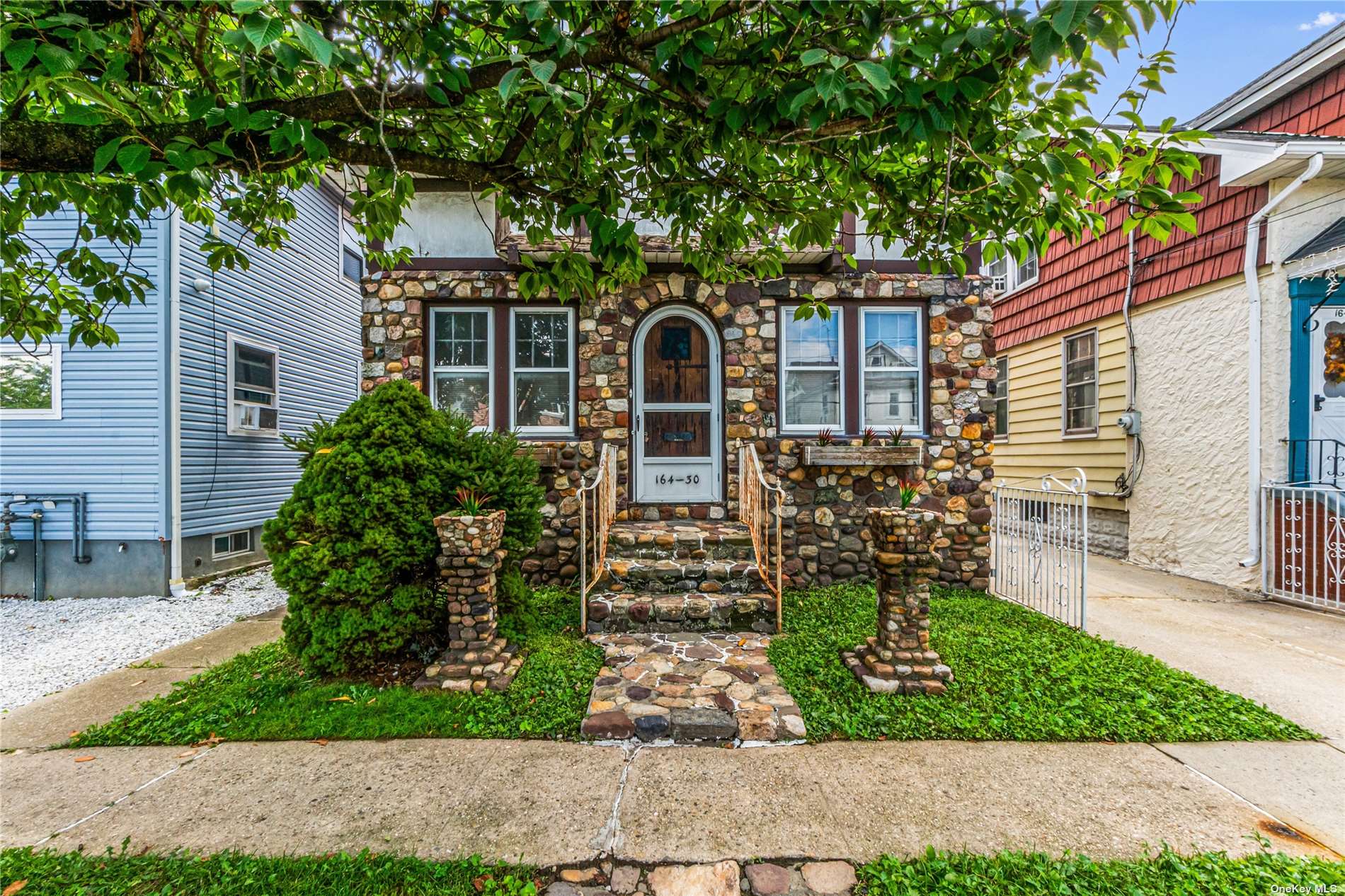 #1 photo, 164-30 77th Road, 皇后区 新鲜草原 Fresh Meadows , NY 11366