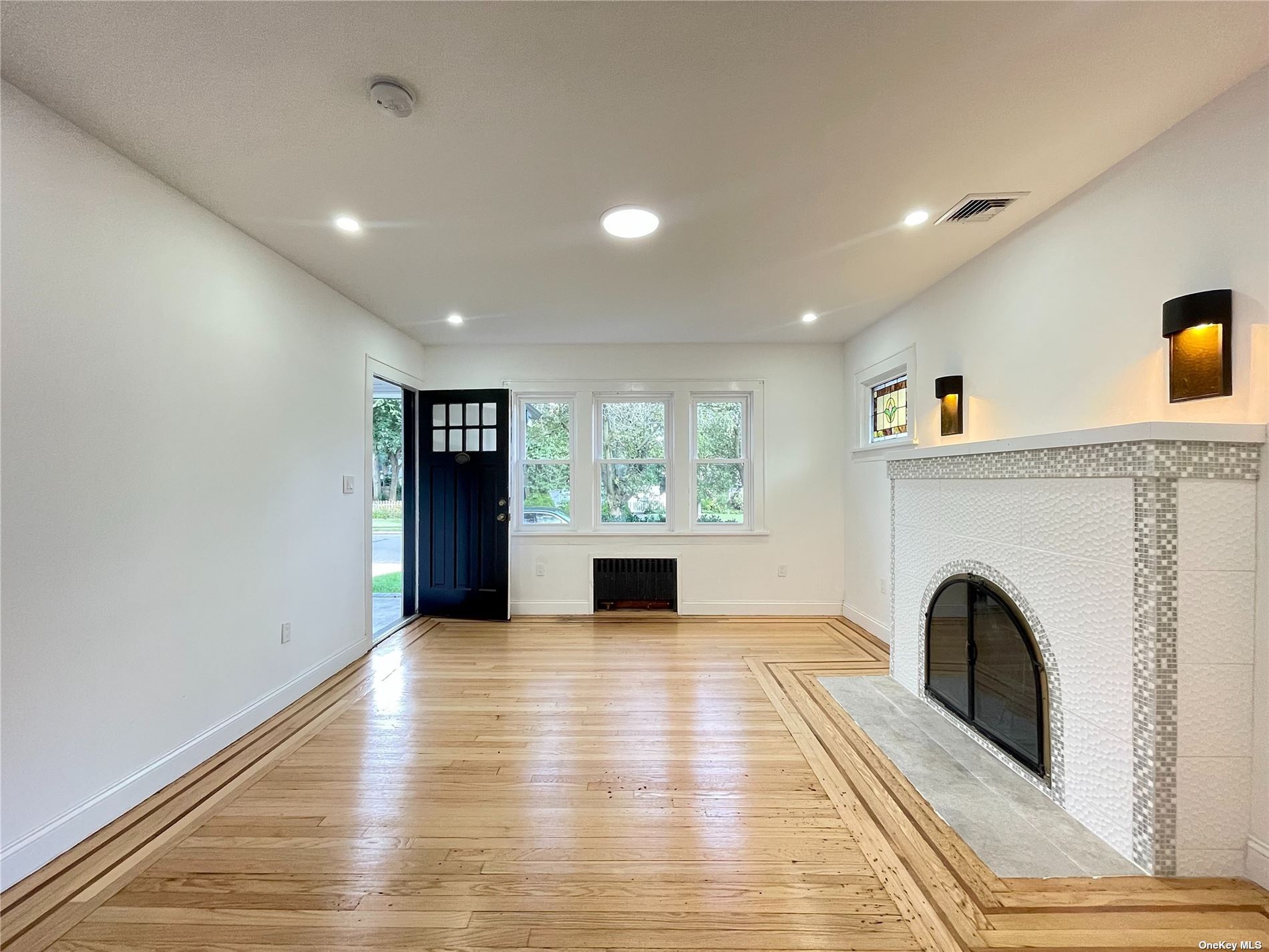 #1 photo, 59 Linmouth Road, 長島 Malverne , NY 11565