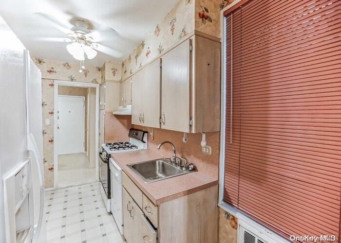 #12 photo, 18-70 211 Street, Bayside , NY 11360