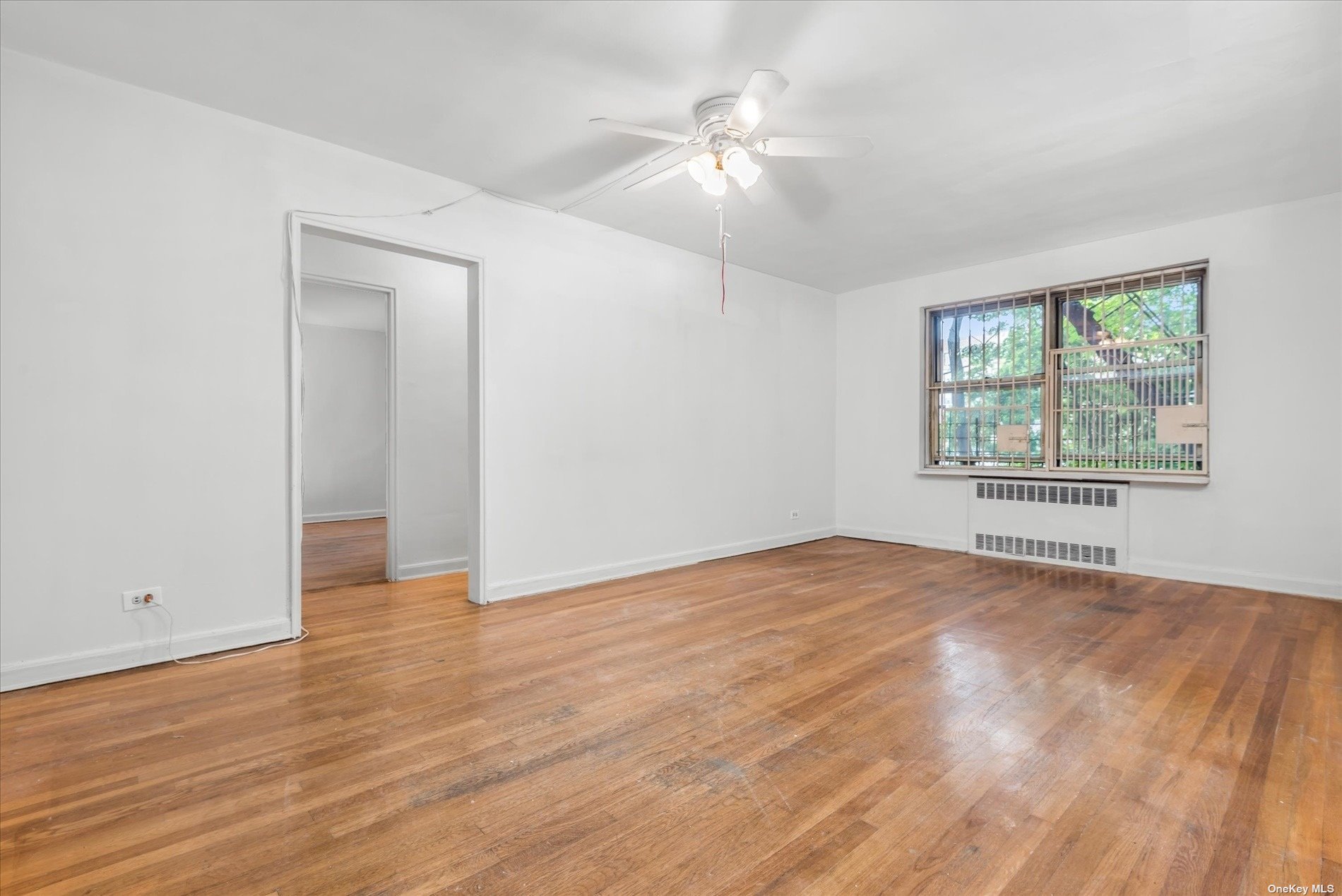 #1 photo, 147-35 38th Avenue, 法拉盛 Flushing , NY 11354