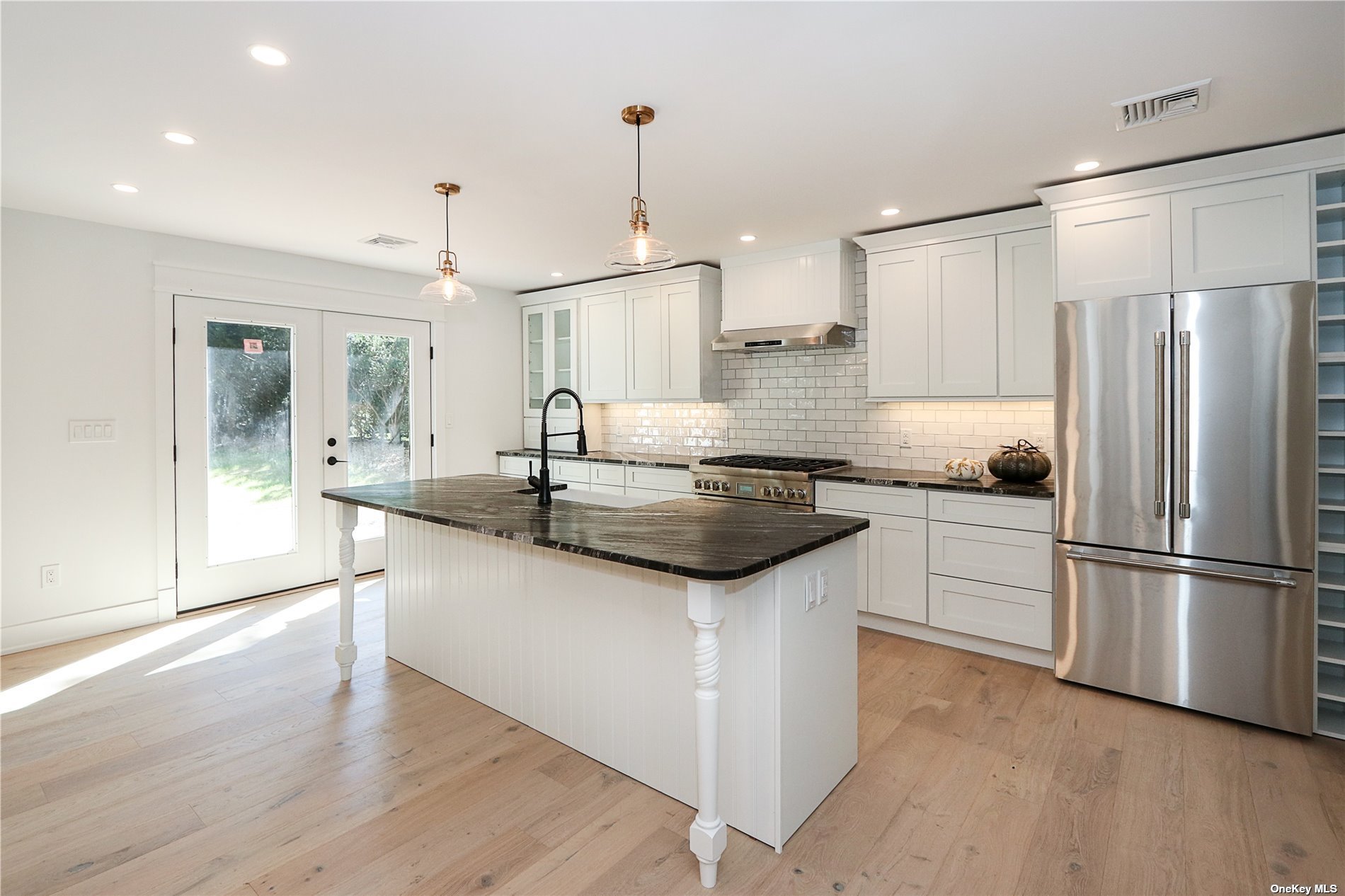 #1 photo, 26 Rusco Street, 东长岛 亨廷顿 Huntington , NY 11743