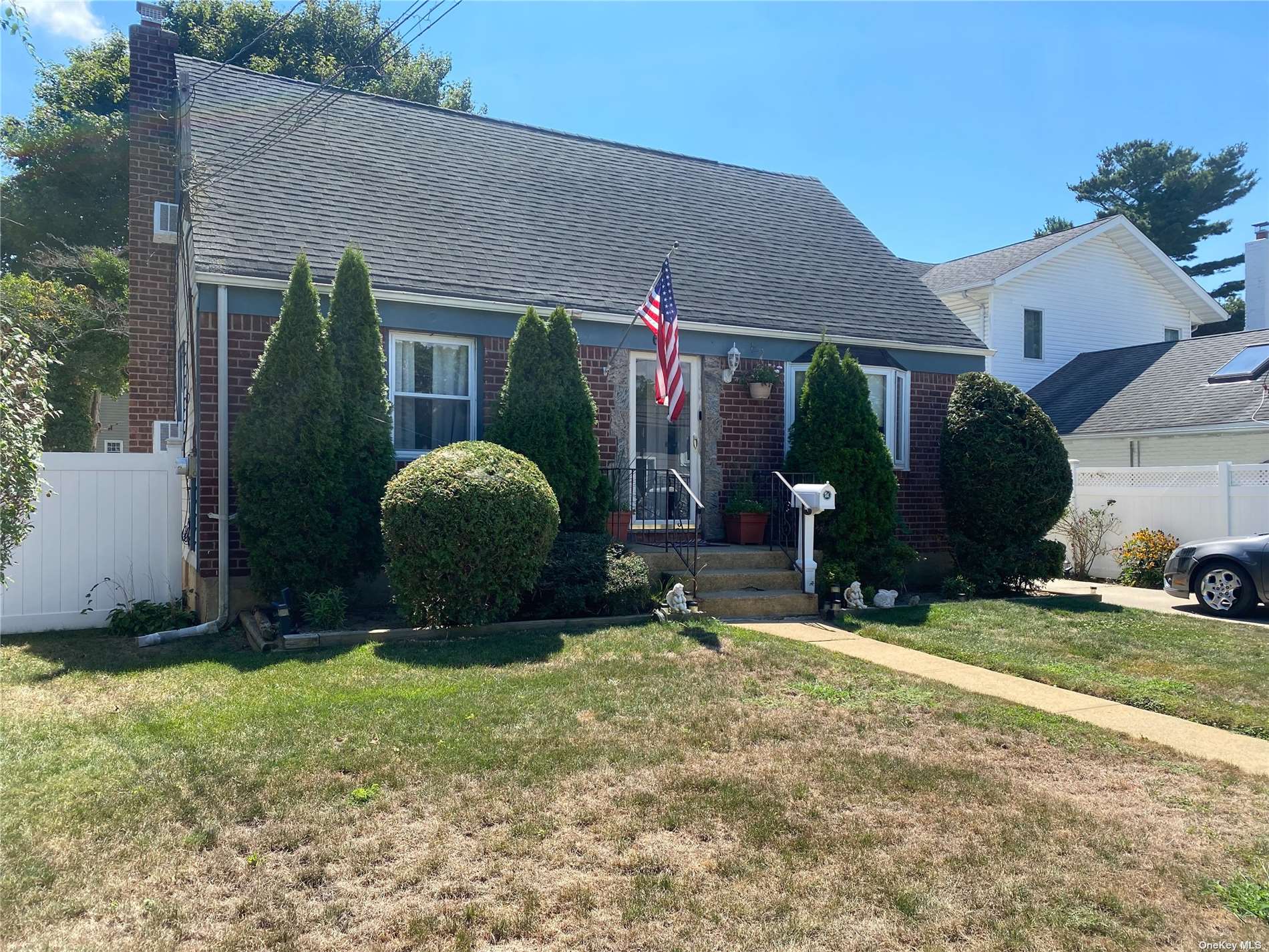 #1 photo, 620 Washington Avenue, West Hempstead , NY 11552