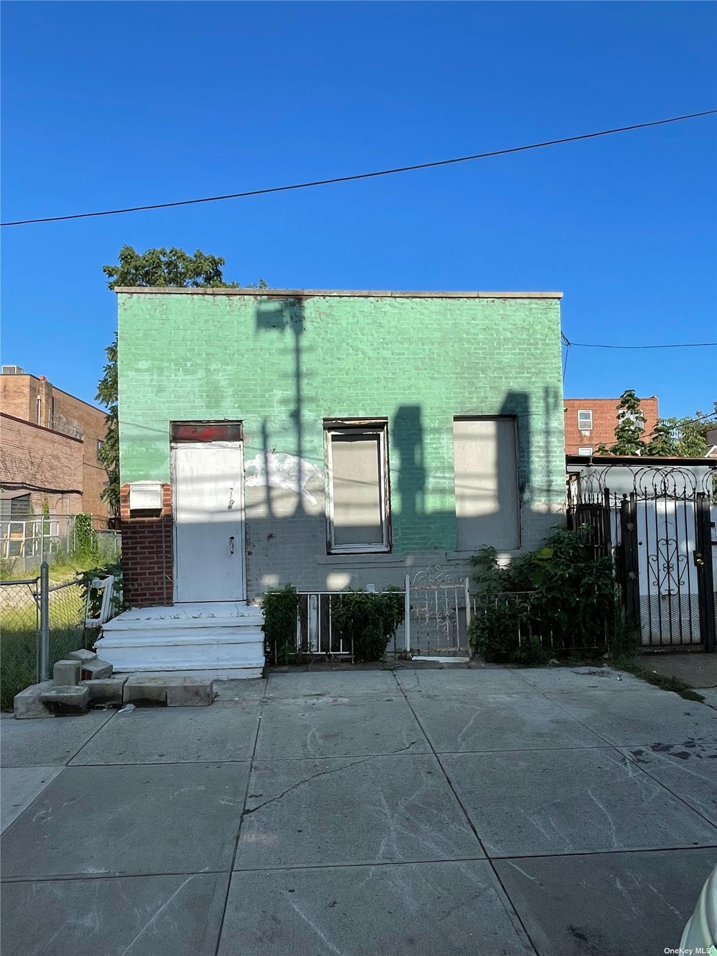 #1 photo, 2335 Stillwell Avenue, ব্রুকলিন Brooklyn , NY 11223