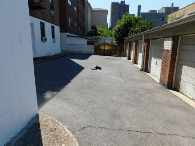 #17 photo, 3231 Barker Ave, #LD, ブロンクス区 East Bronx , NY 10467