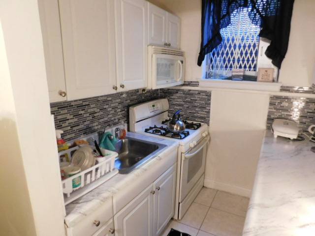 #4 photo, 3231 Barker Ave, #LD, ブロンクス区 East Bronx , NY 10467