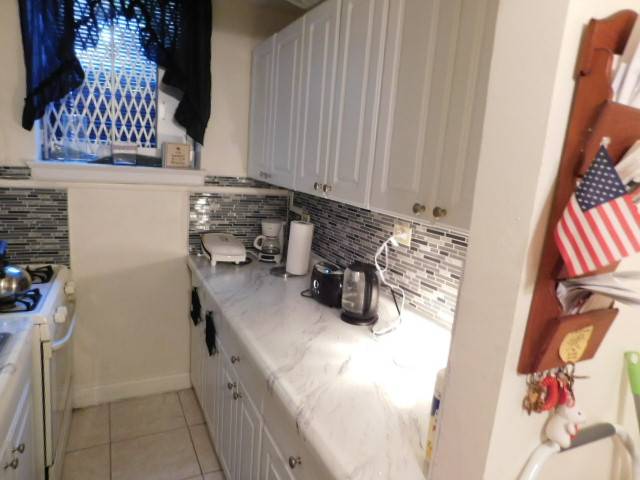 #5 photo, 3231 Barker Ave, #LD, ブロンクス区 East Bronx , NY 10467