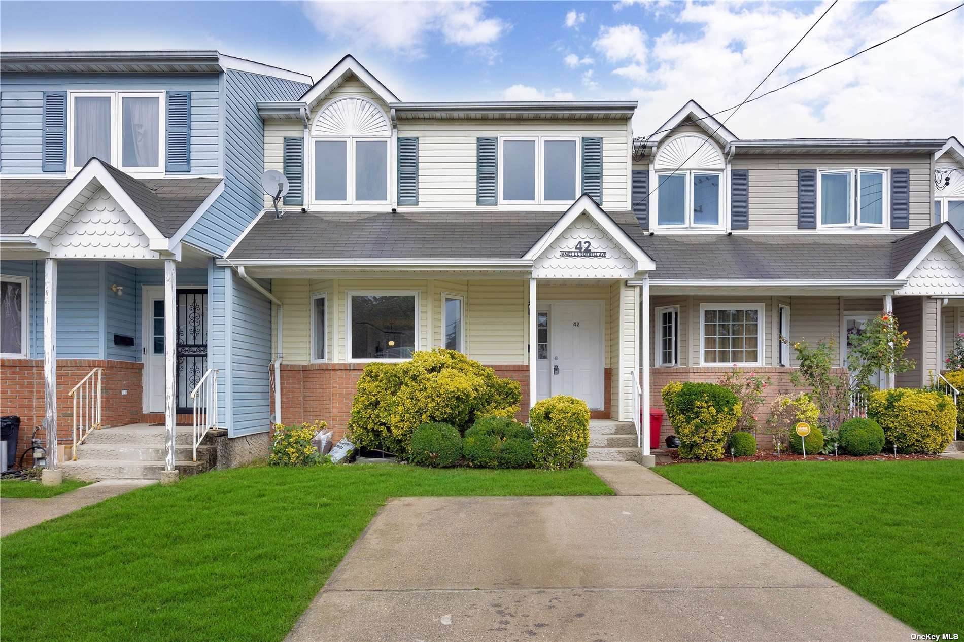 #1 photo, 42 James L L Burrell Avenue, 长岛 Hempstead , NY 11550