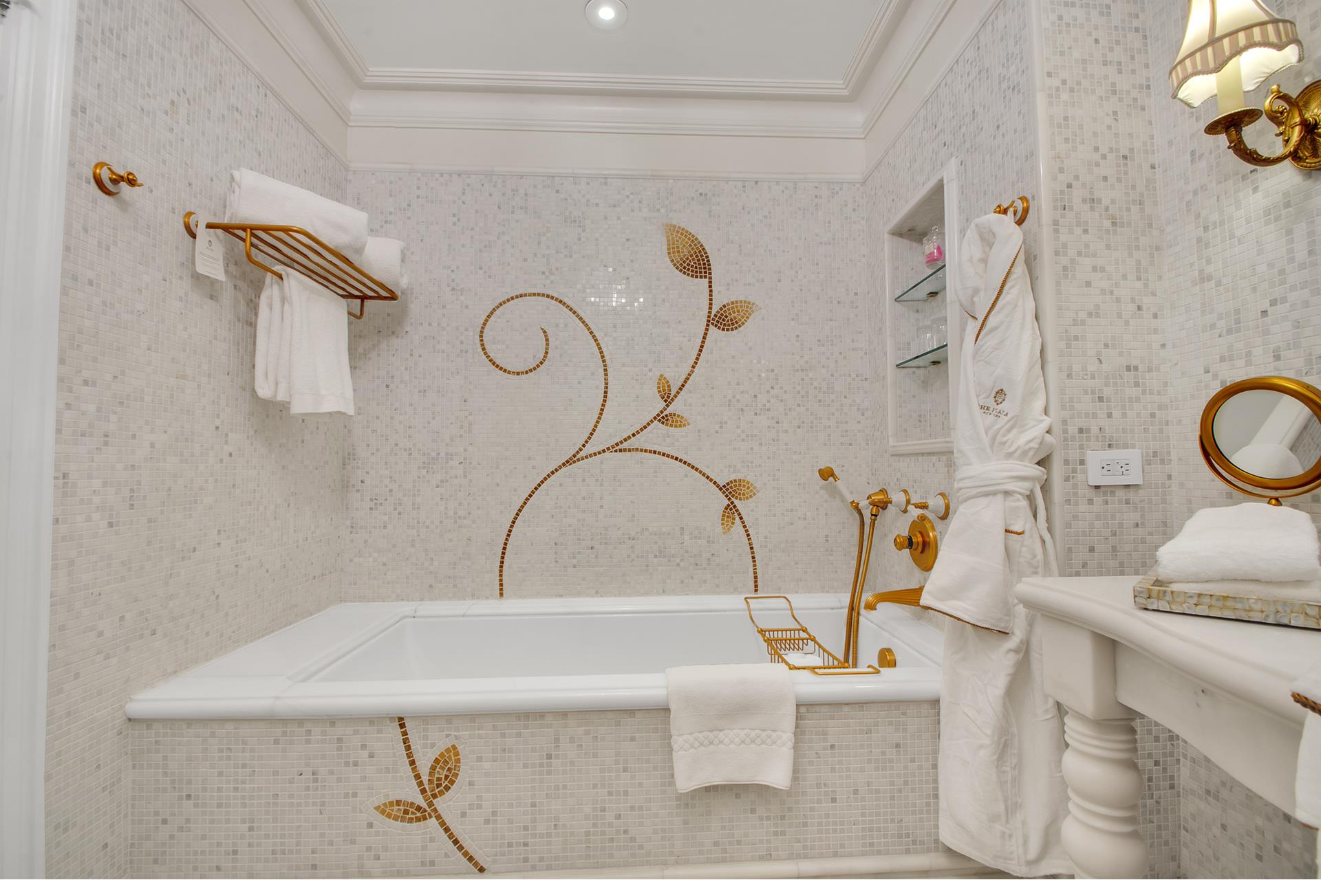 #16 photo, 1 CENTRAL Park S, マンハッタン Central Park South , NY 10019