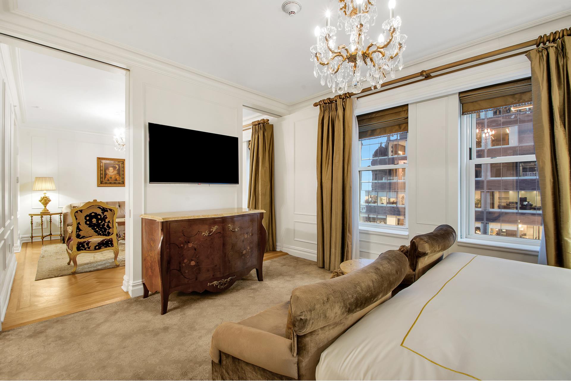 #3 photo, 1 CENTRAL Park S, マンハッタン Central Park South , NY 10019