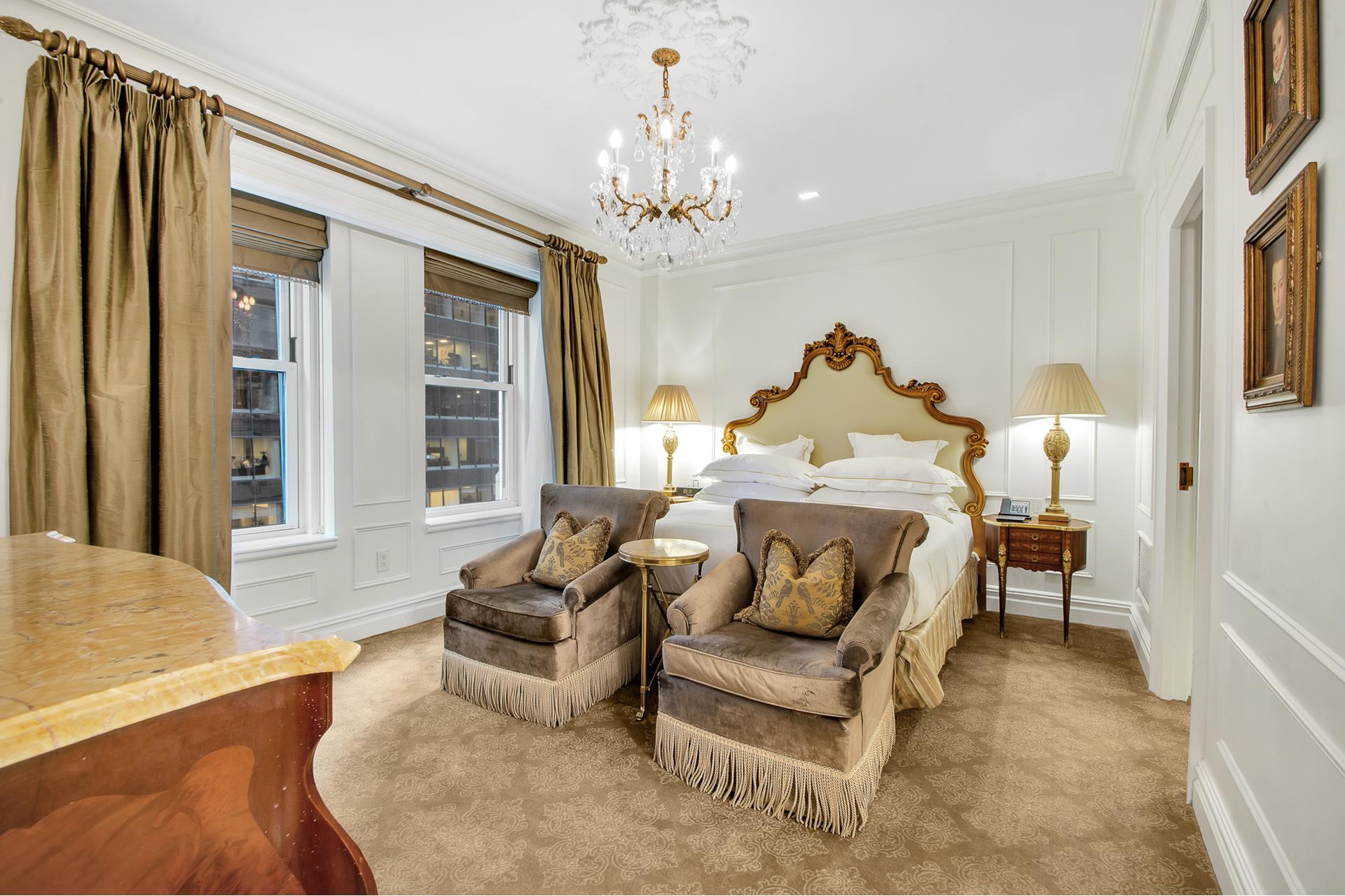 #5 photo, 1 CENTRAL Park S, マンハッタン Central Park South , NY 10019