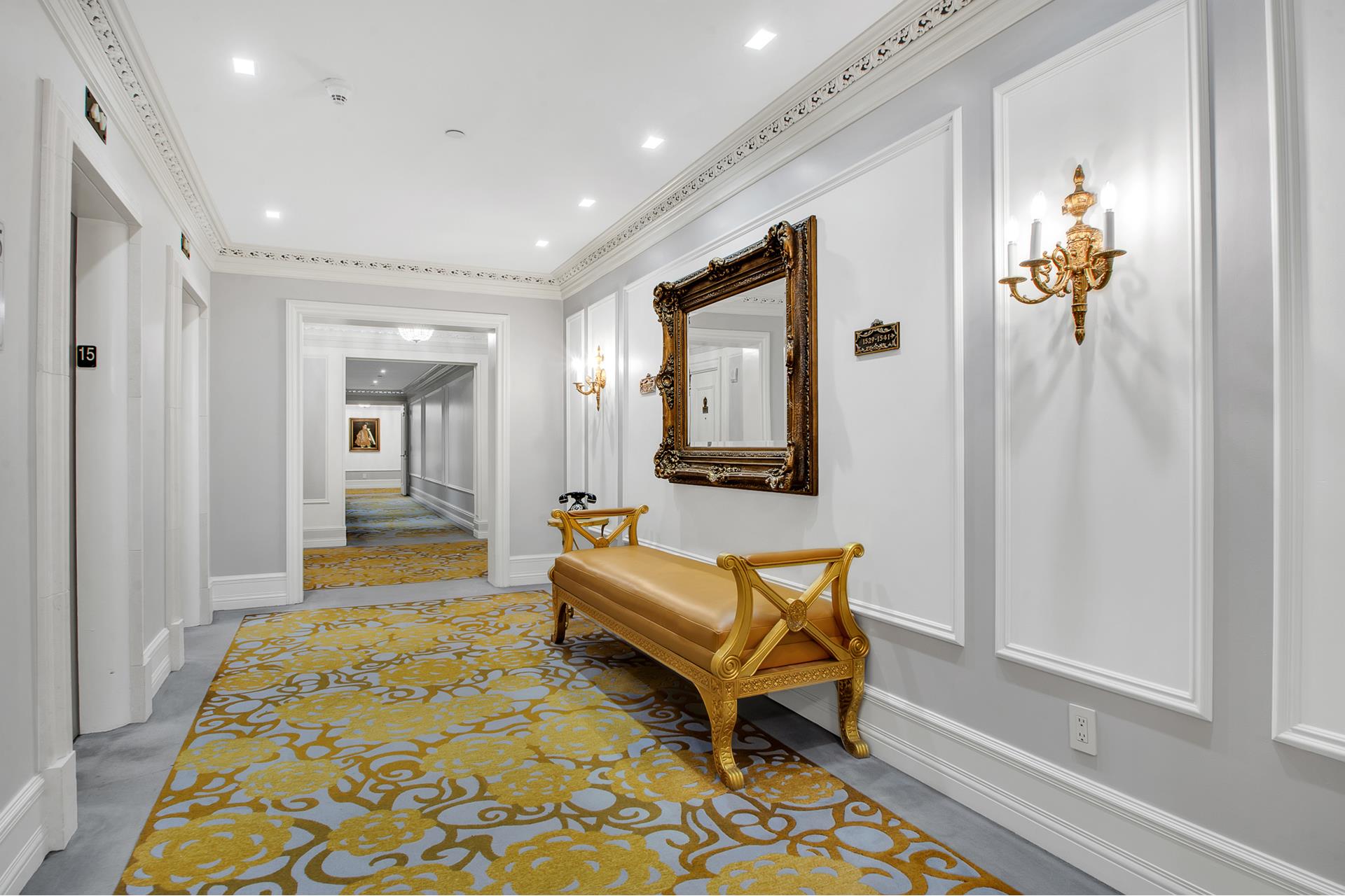 #12 photo, 1 CENTRAL Park S, マンハッタン Central Park South , NY 10019