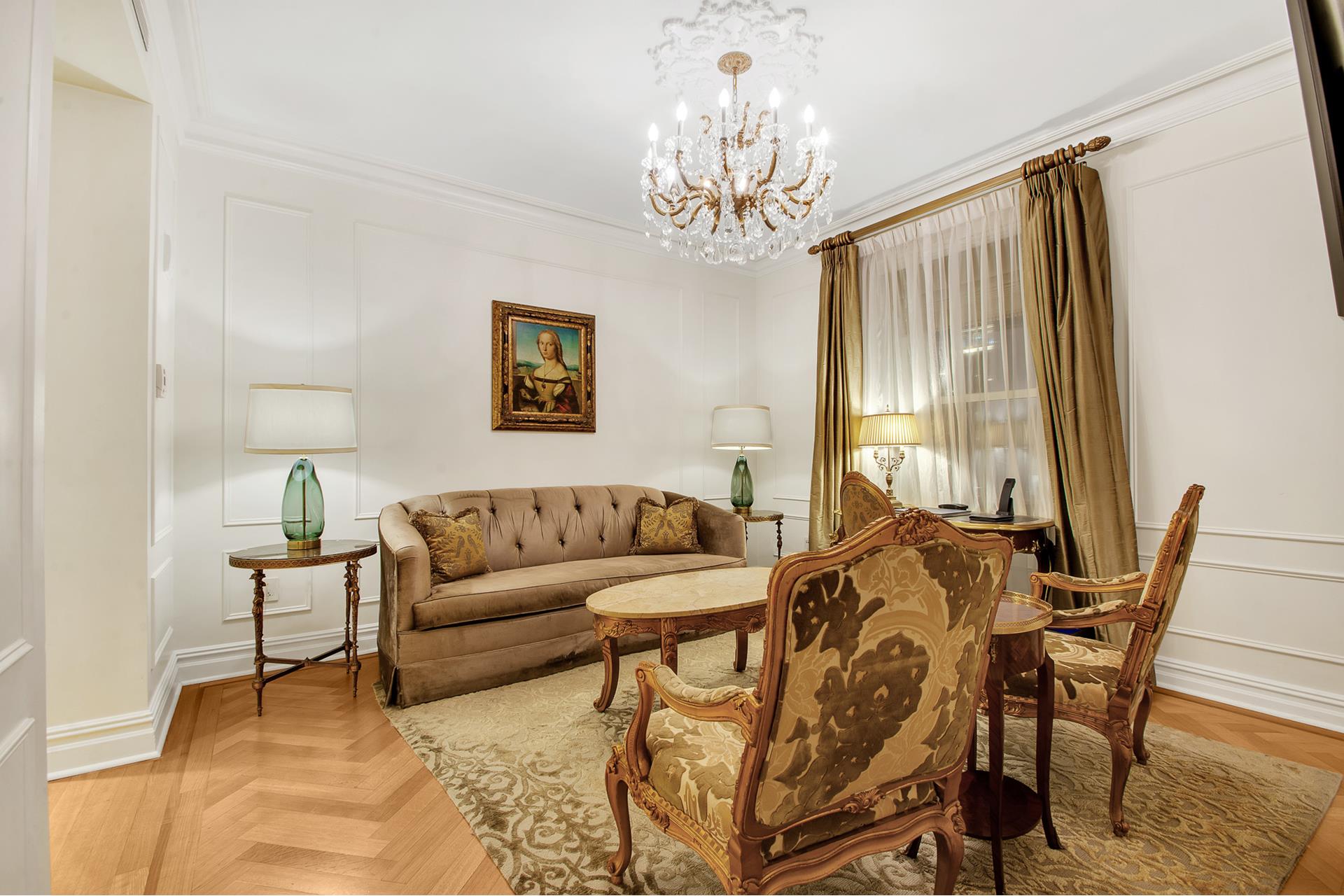 #4 photo, 1 CENTRAL Park S, マンハッタン Central Park South , NY 10019