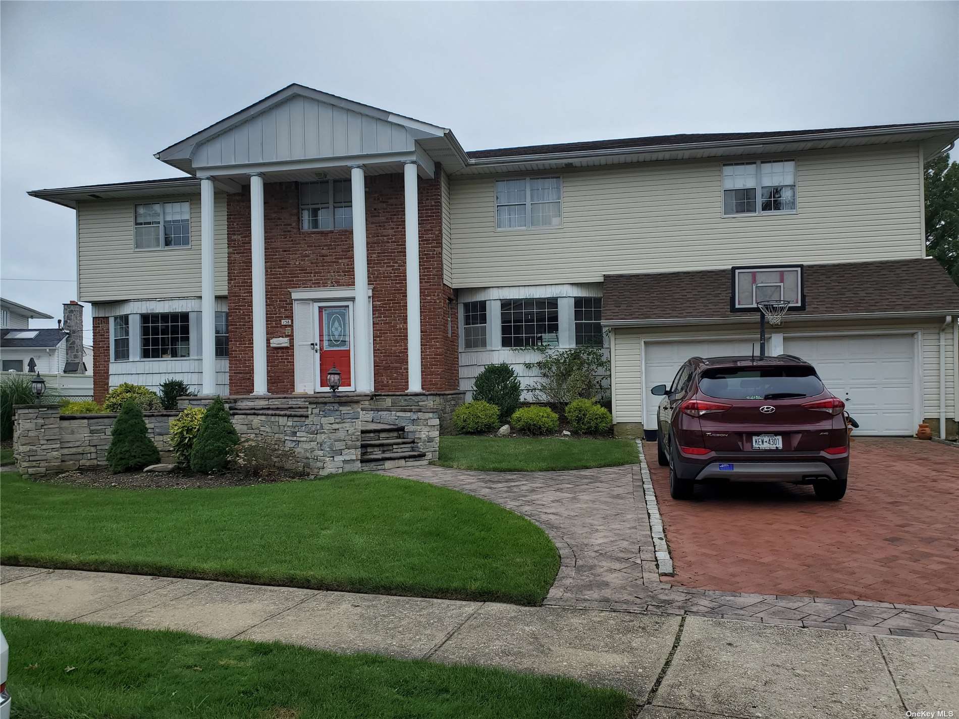 #1 photo, 158 Whitewood Drive, 长岛 Massapequa Park , NY 11762