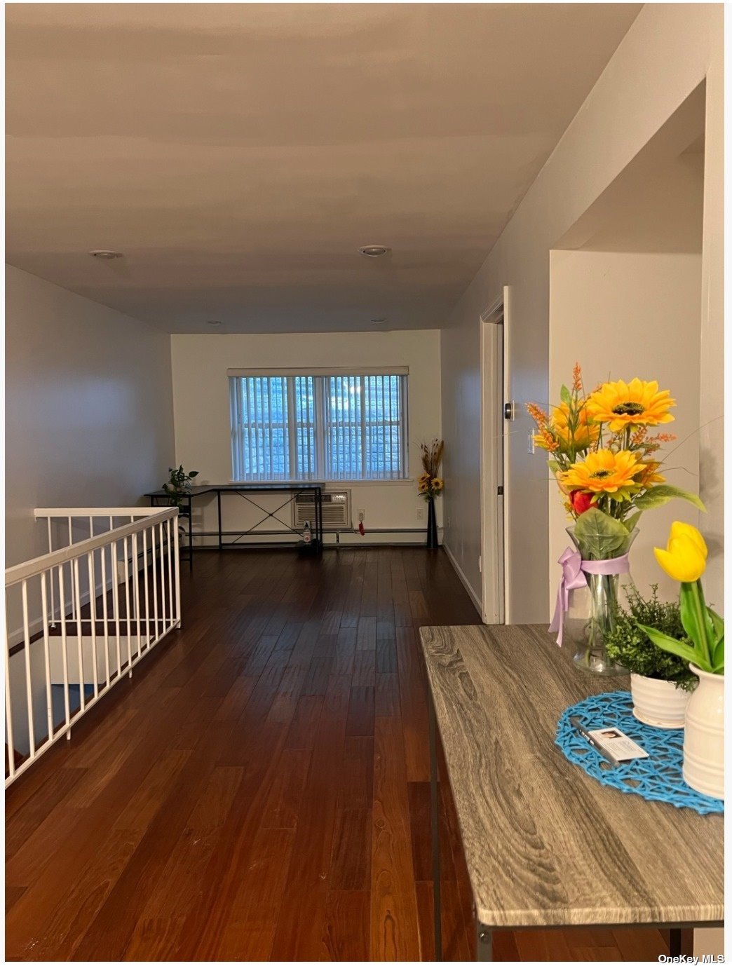 #1 photo, 240-16 70th Avenue, 皇后区 道格拉斯顿 Douglaston , NY 11362