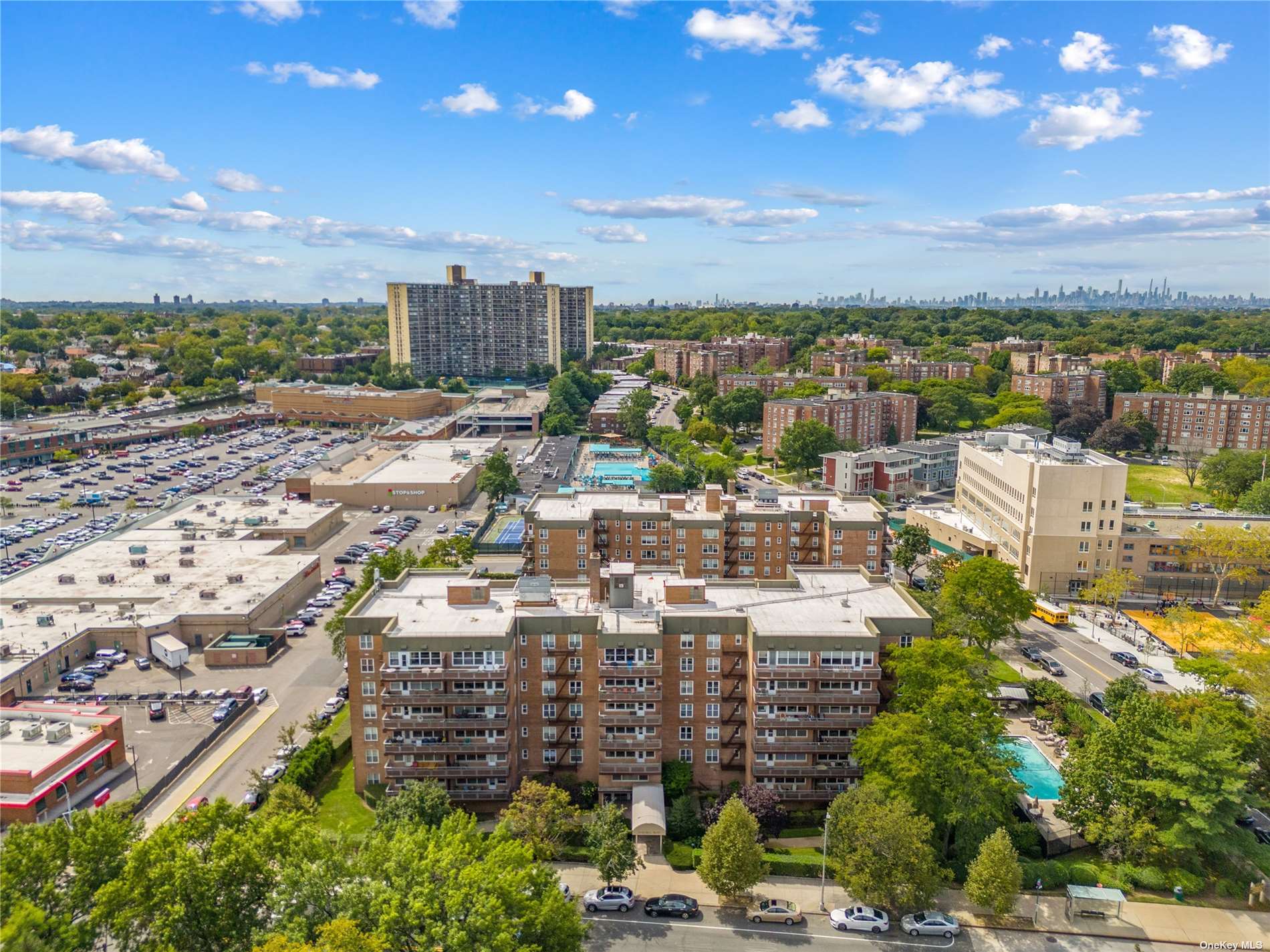 #1 photo, 23-20 Bell Boulevard, 皇后區 貝塞 Bayside , NY 11360