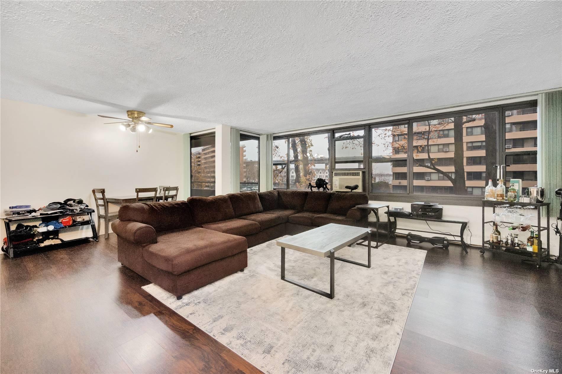 #1 photo, 167-05 12th Ave, 皇后區 Beechhurst , NY 11357