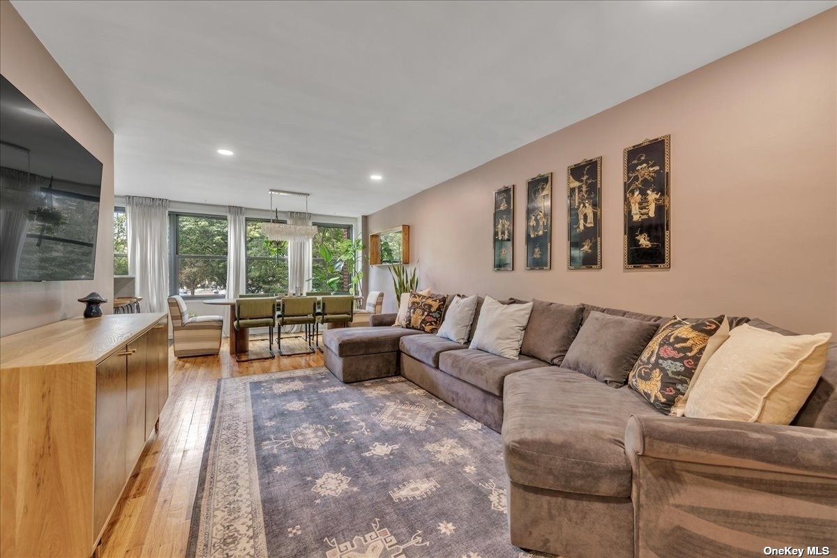 #1 photo, 75-36 Bell Blvd, 皇后区 Oakland Gardens , NY 11364