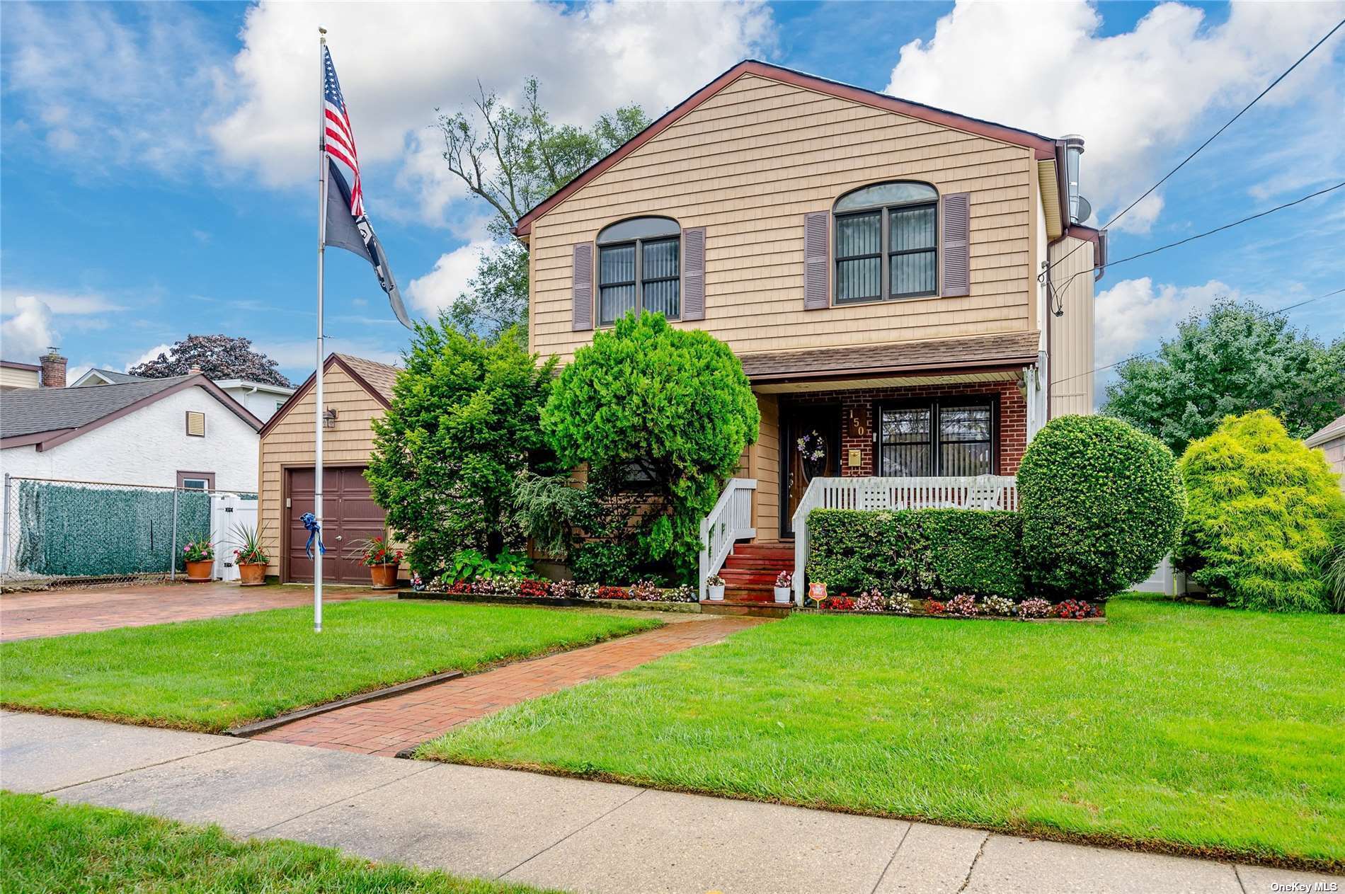 #1 photo, 150 Fairview Avenue, 长岛 Oceanside , NY 11572