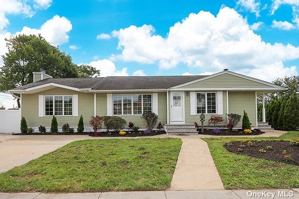 #1 photo, 30 Columbia Road, 长岛 Hicksville , NY 11801