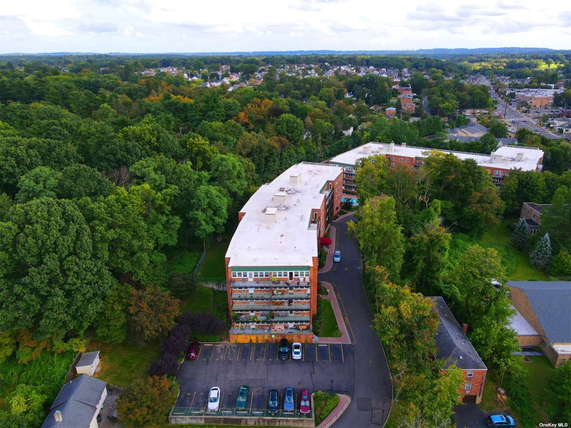 #1 photo, 30 Pearsall Avenue, 長島 格崙科夫 Glen Cove , NY 11542