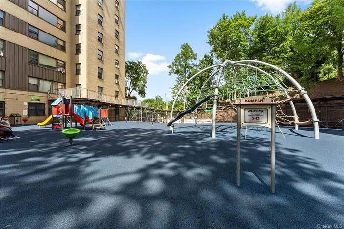 #14 photo, 8 Fordham Hill Oval, ブロンクス区 Bronx , NY 10468