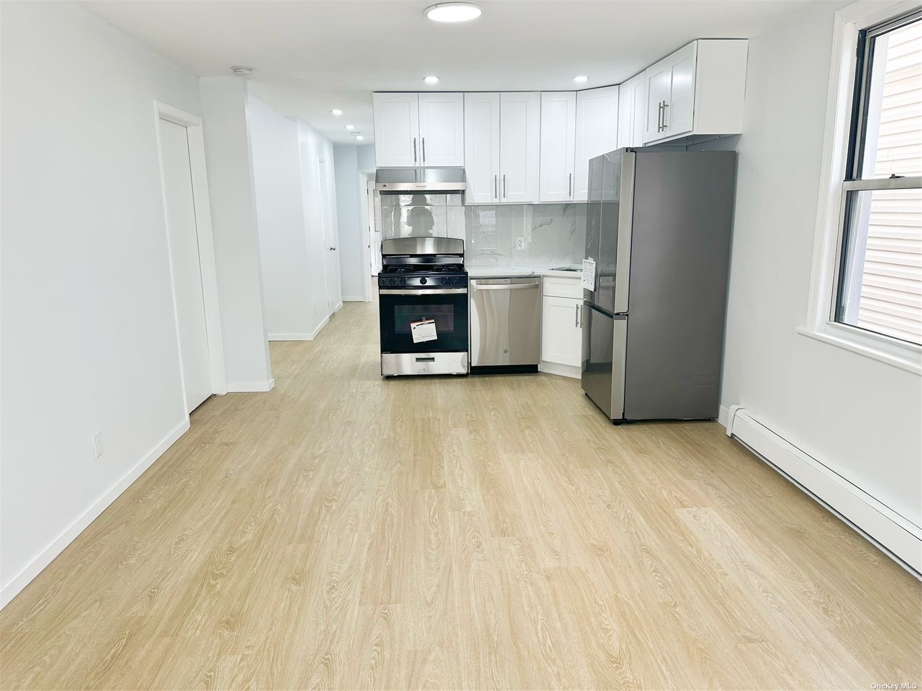 #1 photo, 198-19 32nd Rd, 플러싱 Flushing , NY 11358