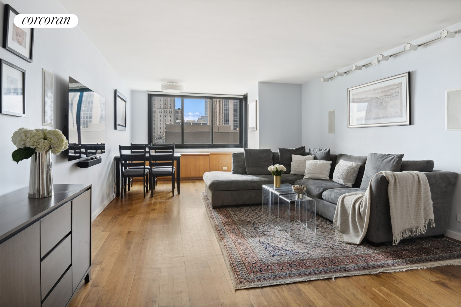 #1 photo, 515 East 72nd Street, Манхэттен ‖ Lenox Hill , NY 10021